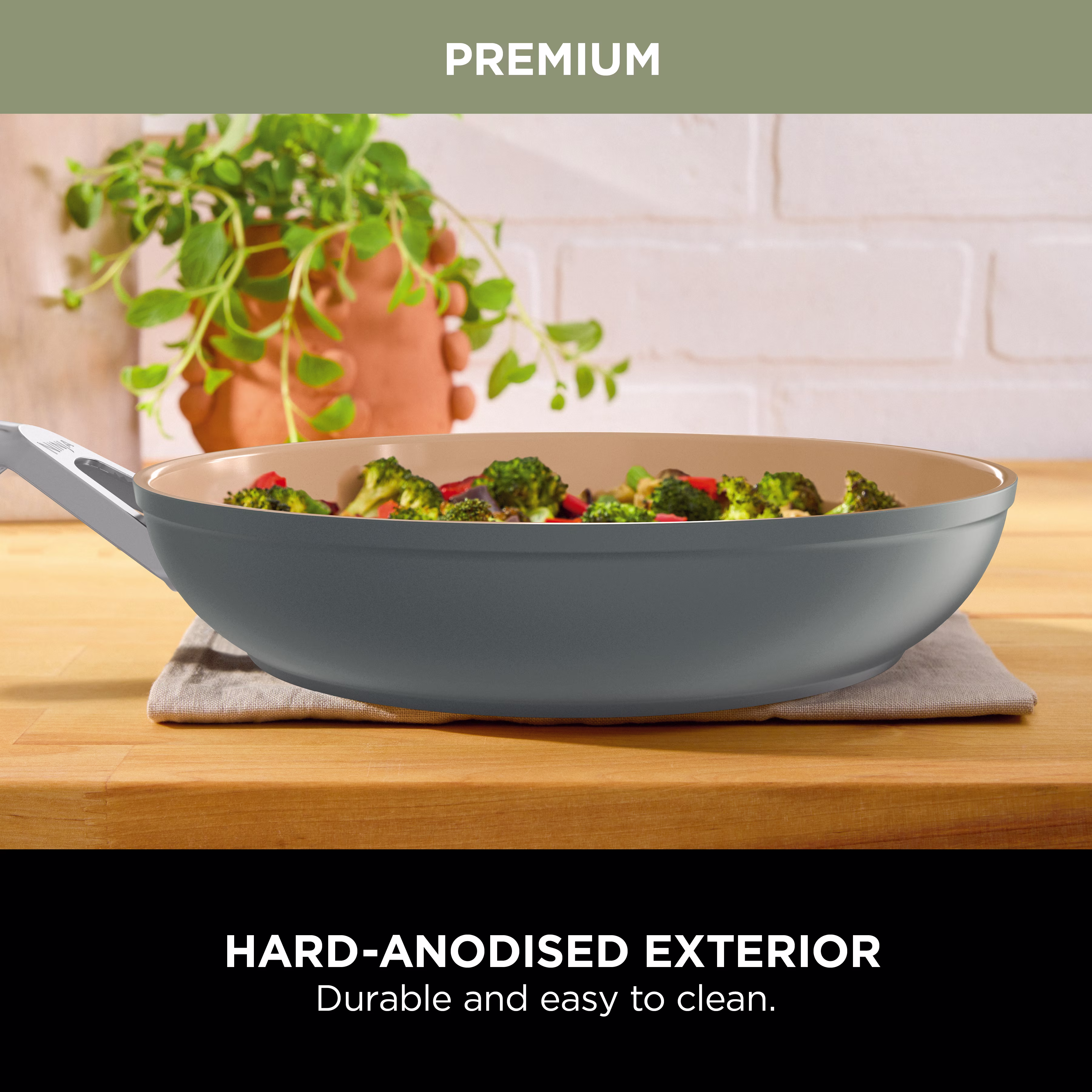 Ninja Extended Life Ceramic 5-Piece Frying Pan & Saucepan Set - CW95000EUUKDB