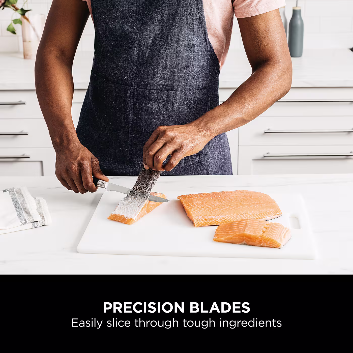 Ninja Foodi StaySharp Knife Block with Integrated Sharpener – Deluxe 14-Piece Set K32014EUUK