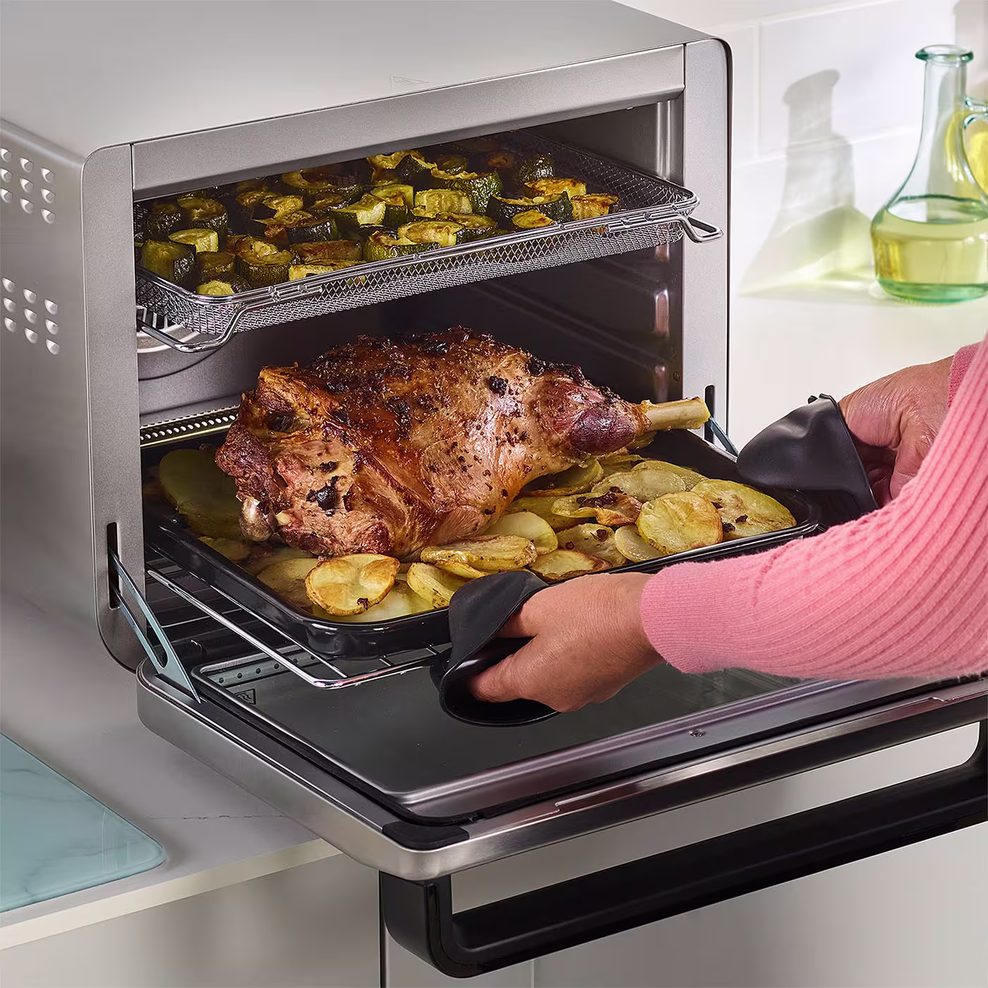 Ninja Foodi 10-in-1 Multifunction Oven & Bamboo Chopping Board