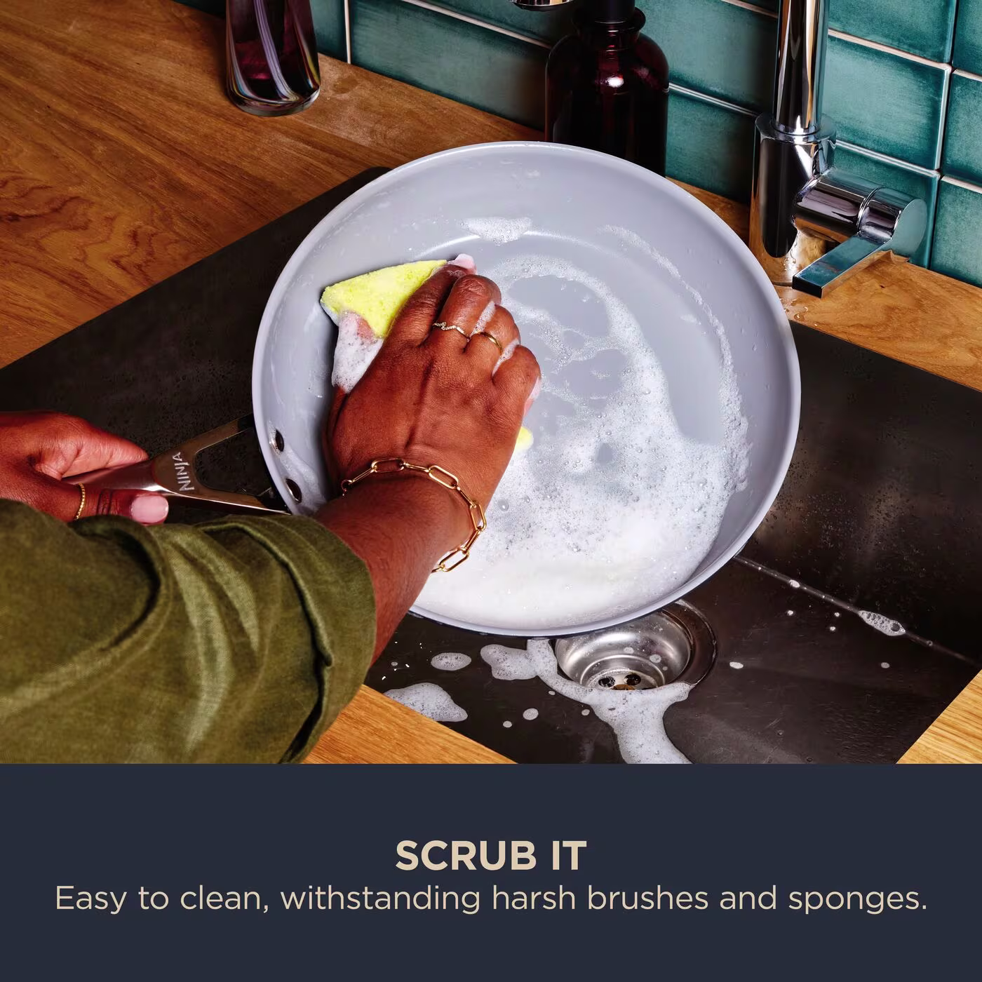 Ninja Ceramic Pro 26cm Sauté Pan – Stone