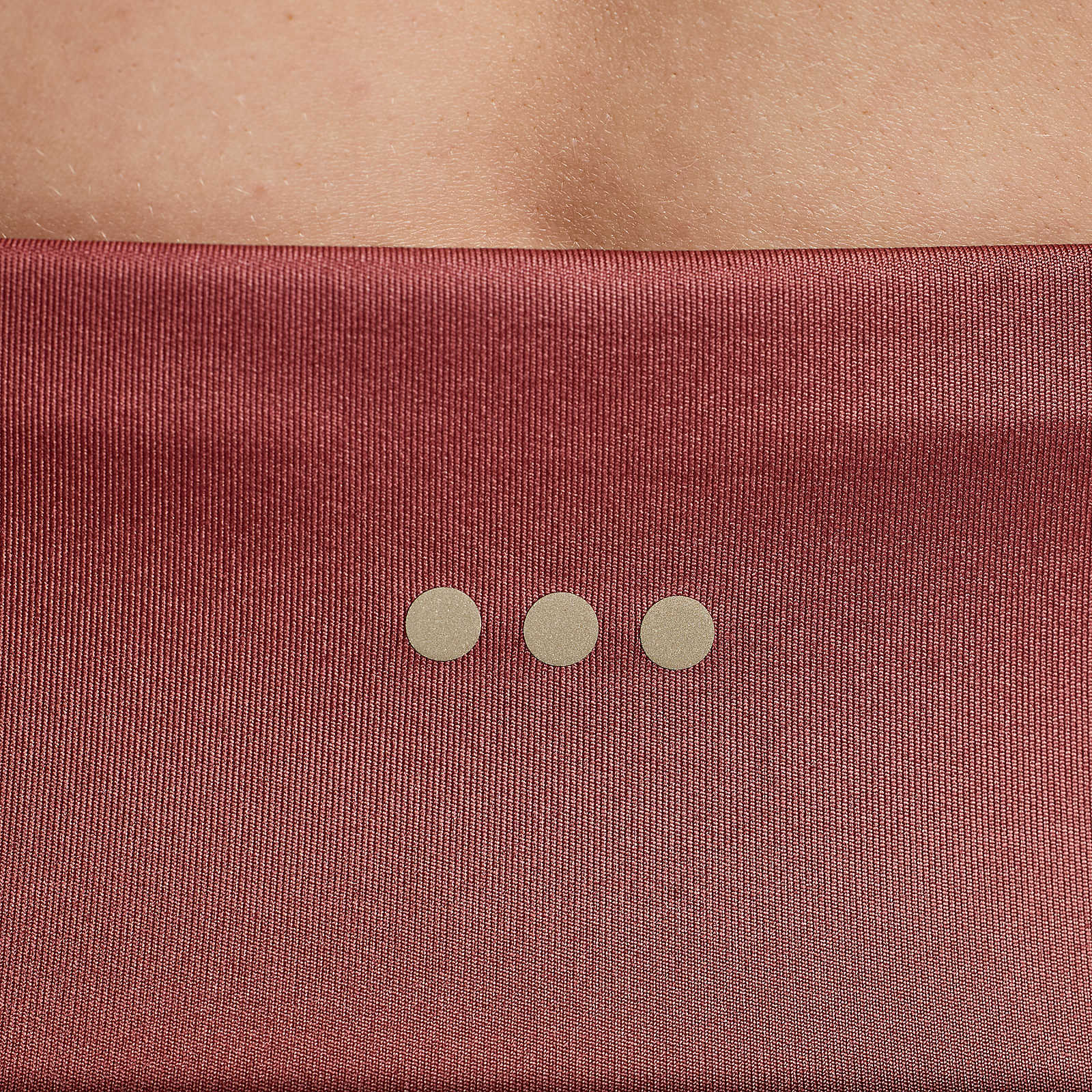 Pinnacle 8' Tight Short