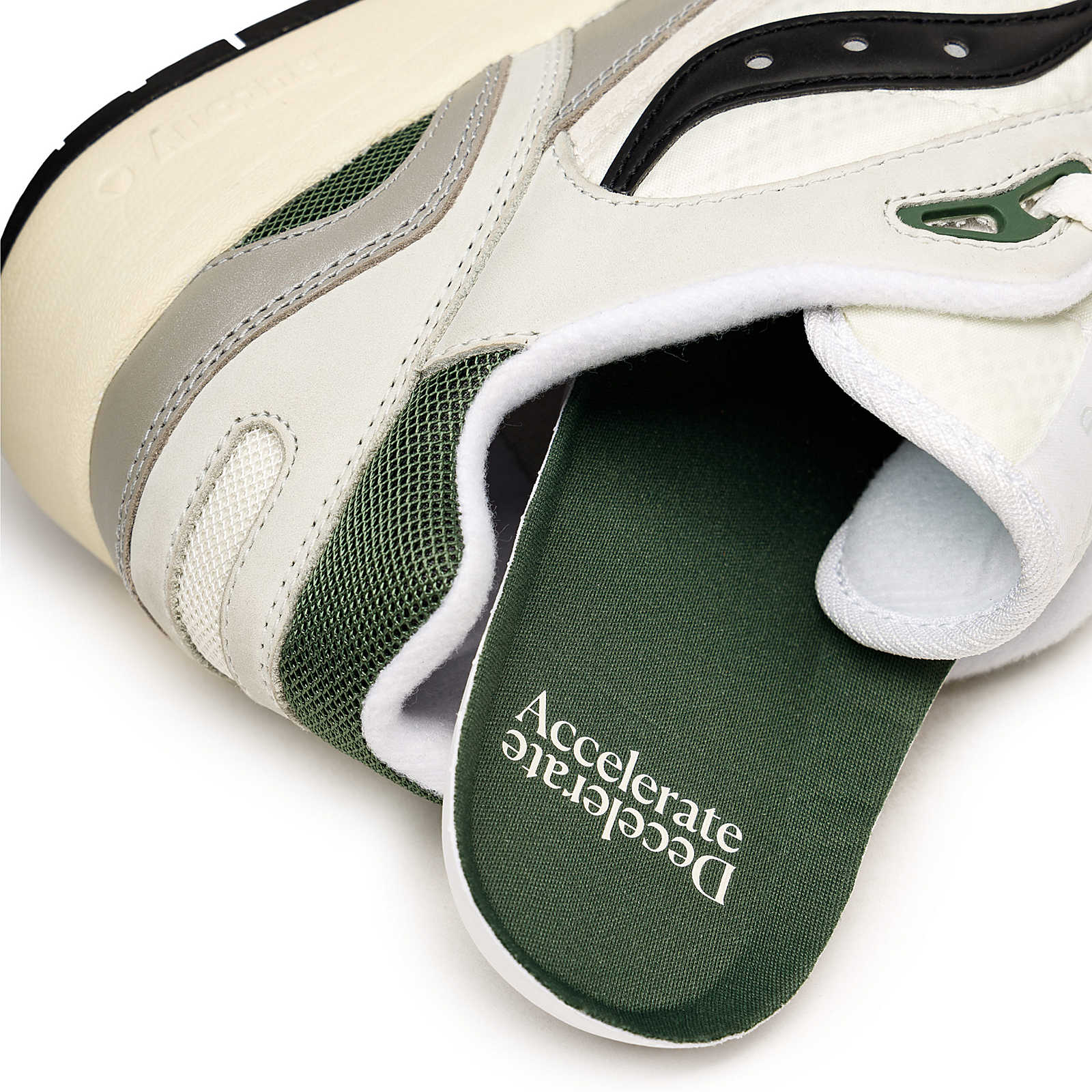 Saucony X Asphaltgold Shadow 6000