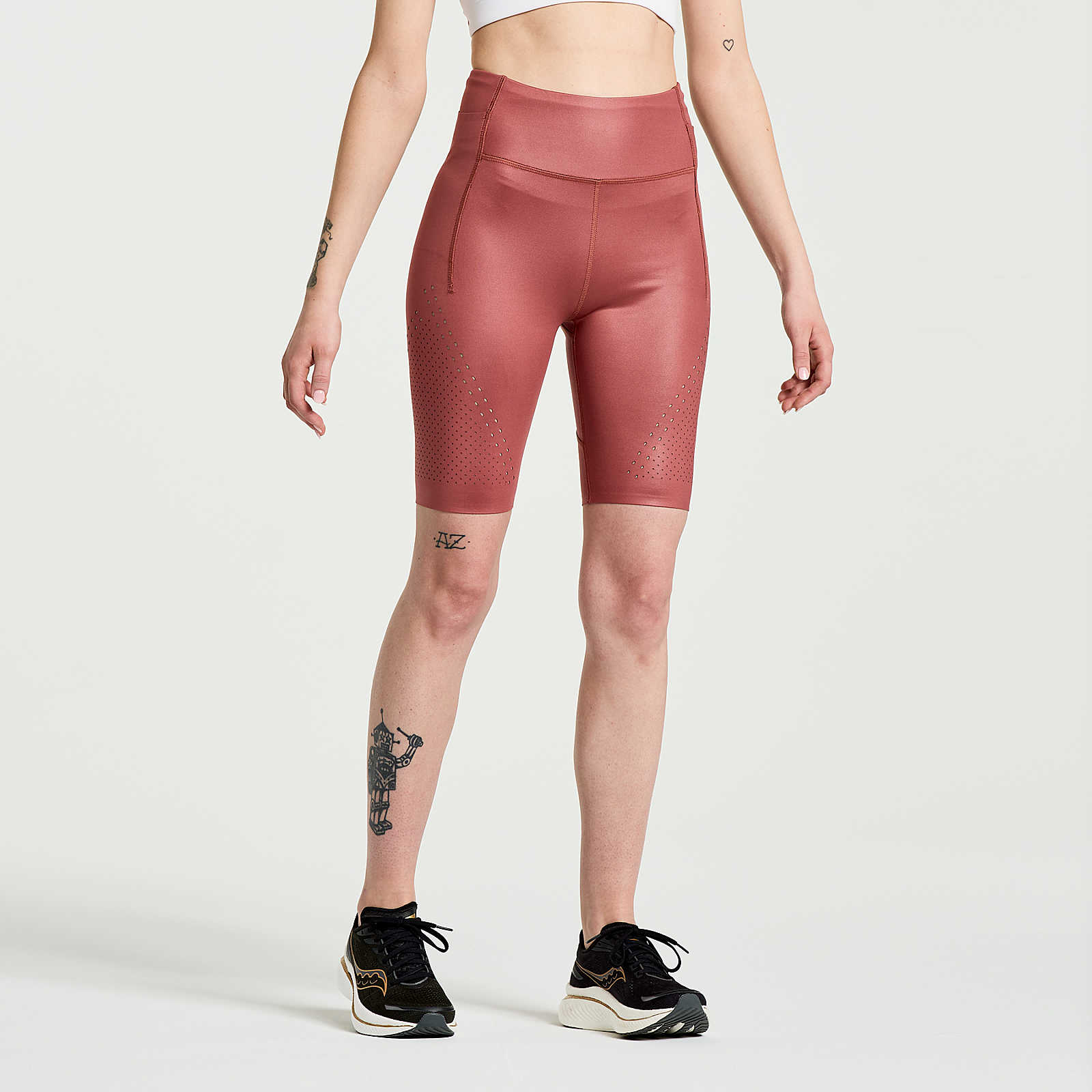 Pinnacle 8' Tight Short