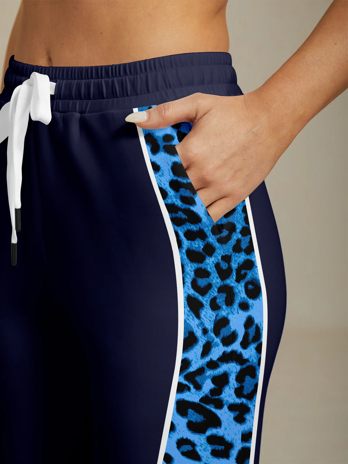 Wildlife Party 26.5 Inch Drawstring Ankle Pants