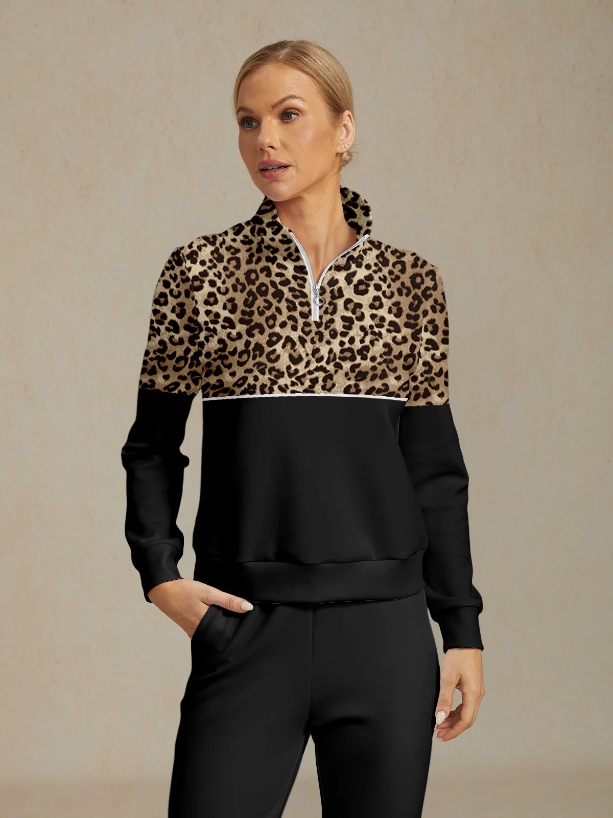 Wildlife Party Golf Sweatshirt