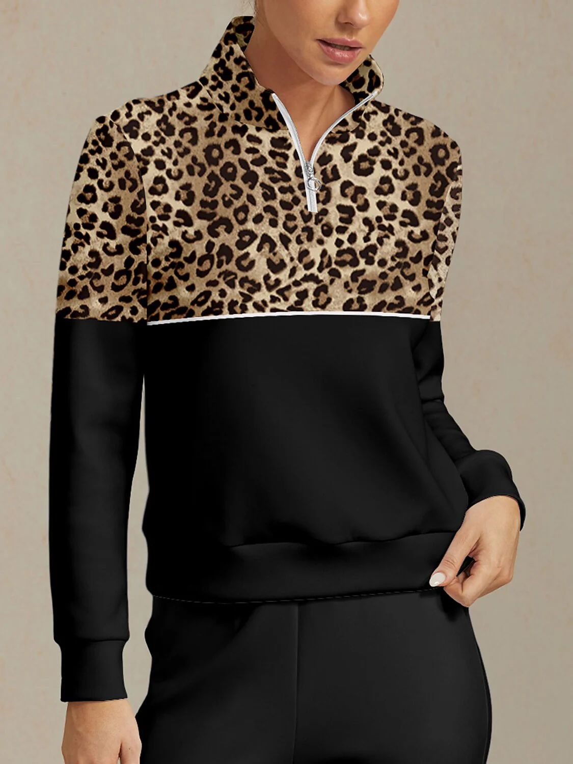 Wildlife Party Golf Sweatshirt