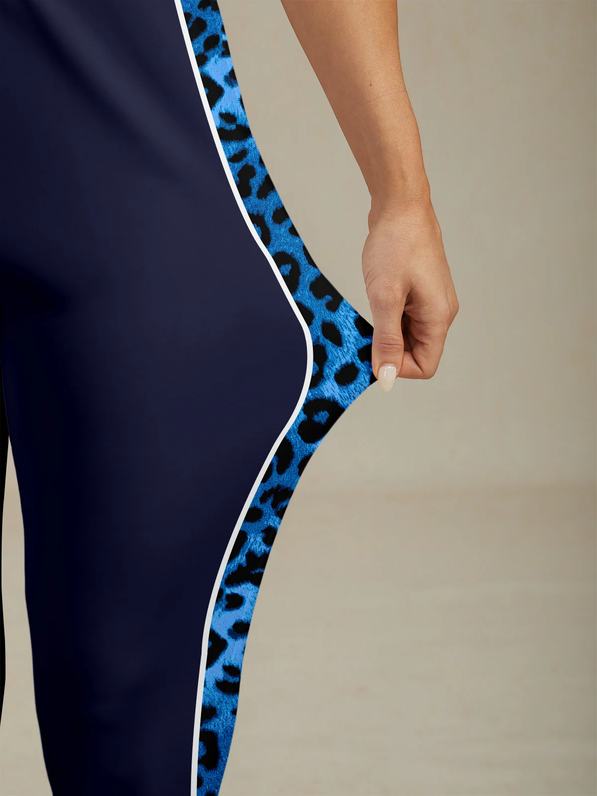 Wildlife Party 26.5 Inch Drawstring Ankle Pants