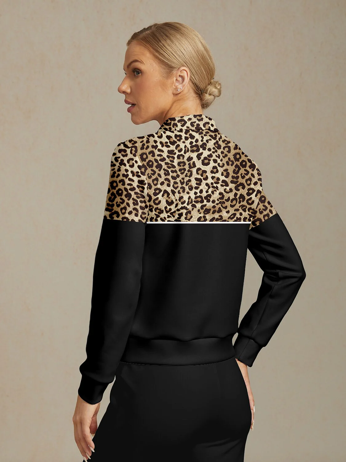 Wildlife Party Golf Sweatshirt