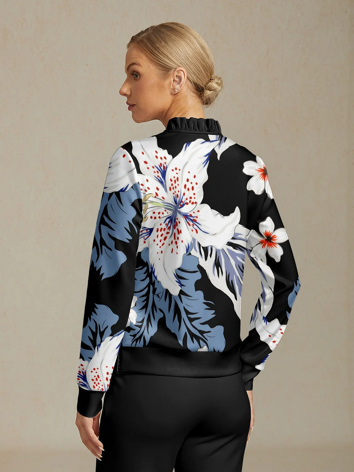 Botanical Energy Ruffle Collar Golf Sweatshirt
