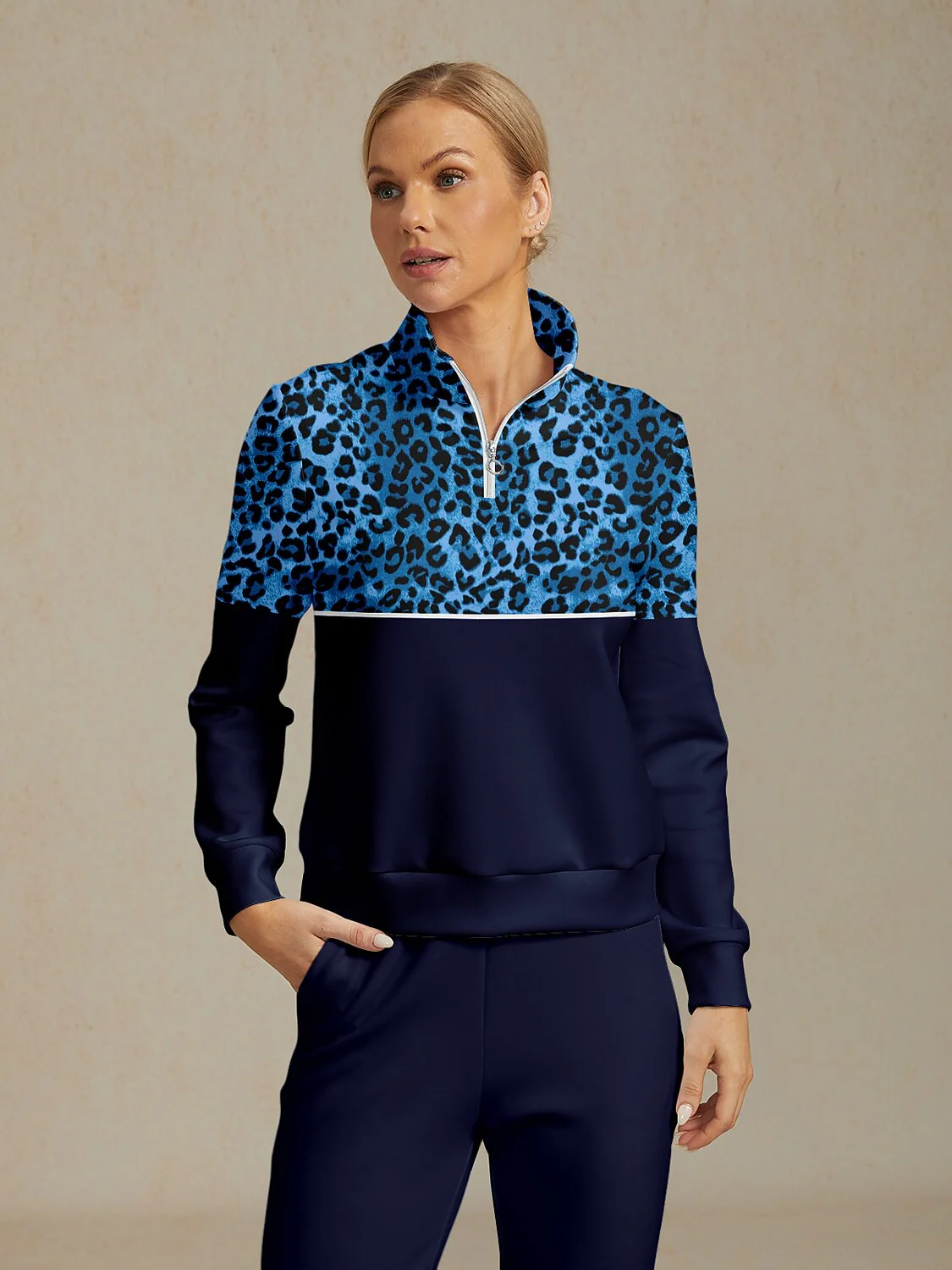 Wildlife Party Golf Sweatshirt