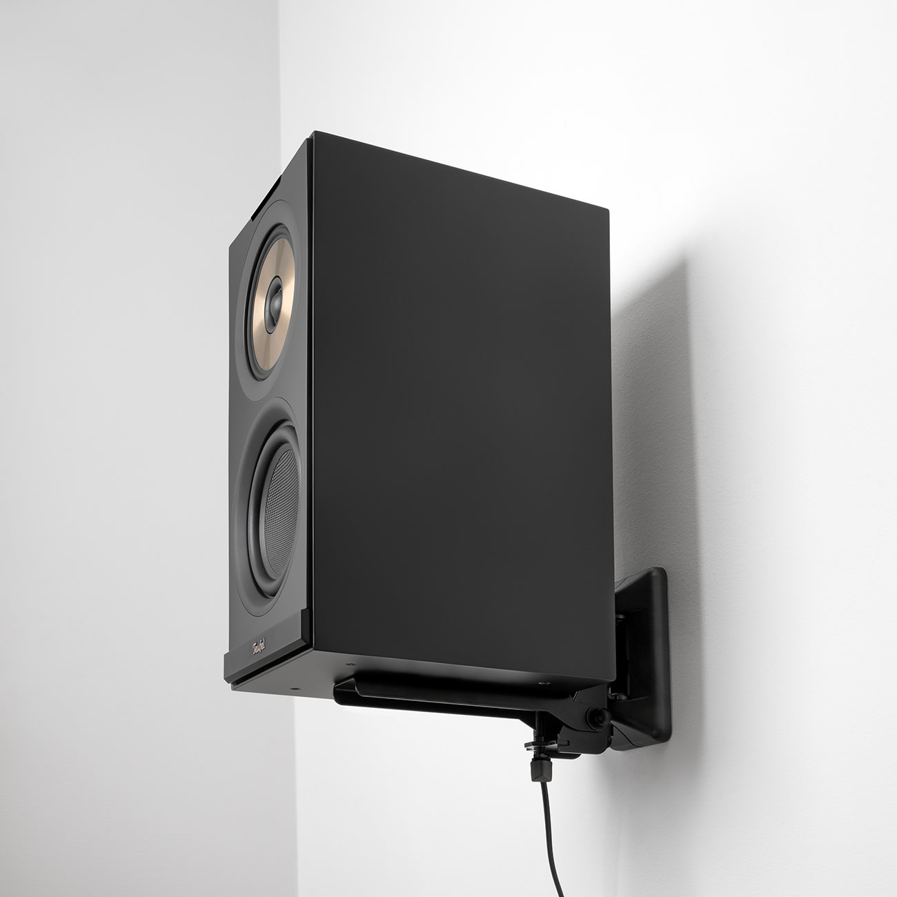 K&M AC 8500 SM wall mount (pair)