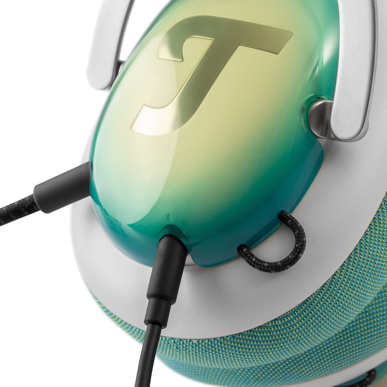 ZOLA Unique style for the office, deep immersion for games, optimal precision for music