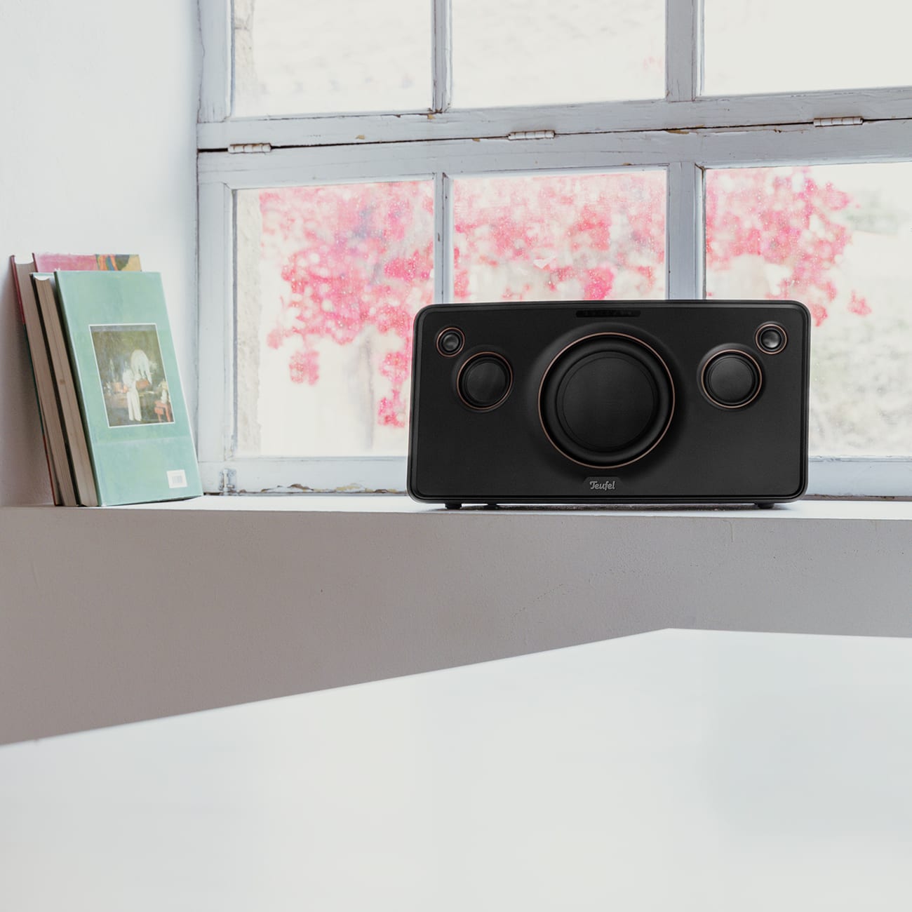 MOTIV® XL More than a speaker – it's a whole orchestra