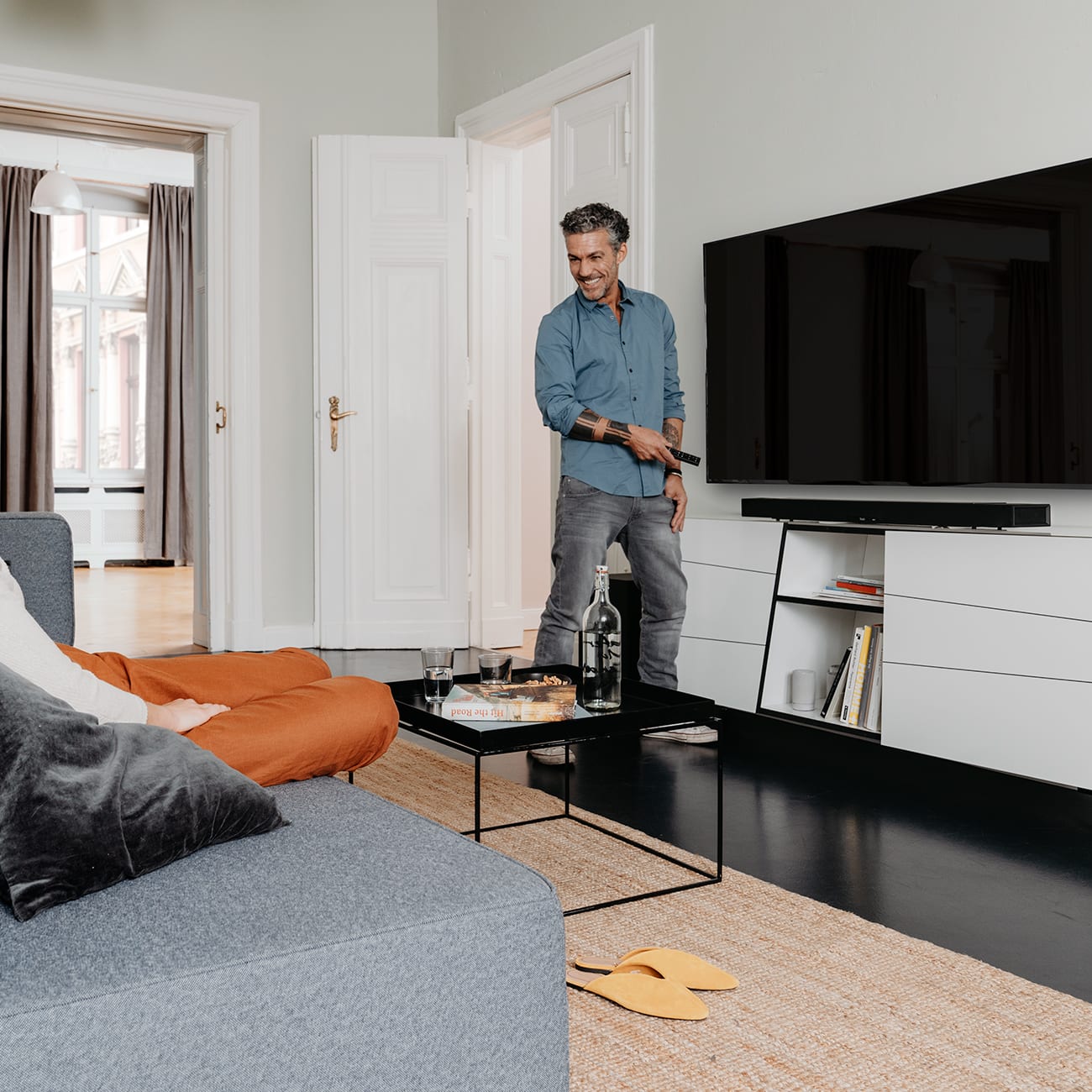 CINEBAR LUX Surround 