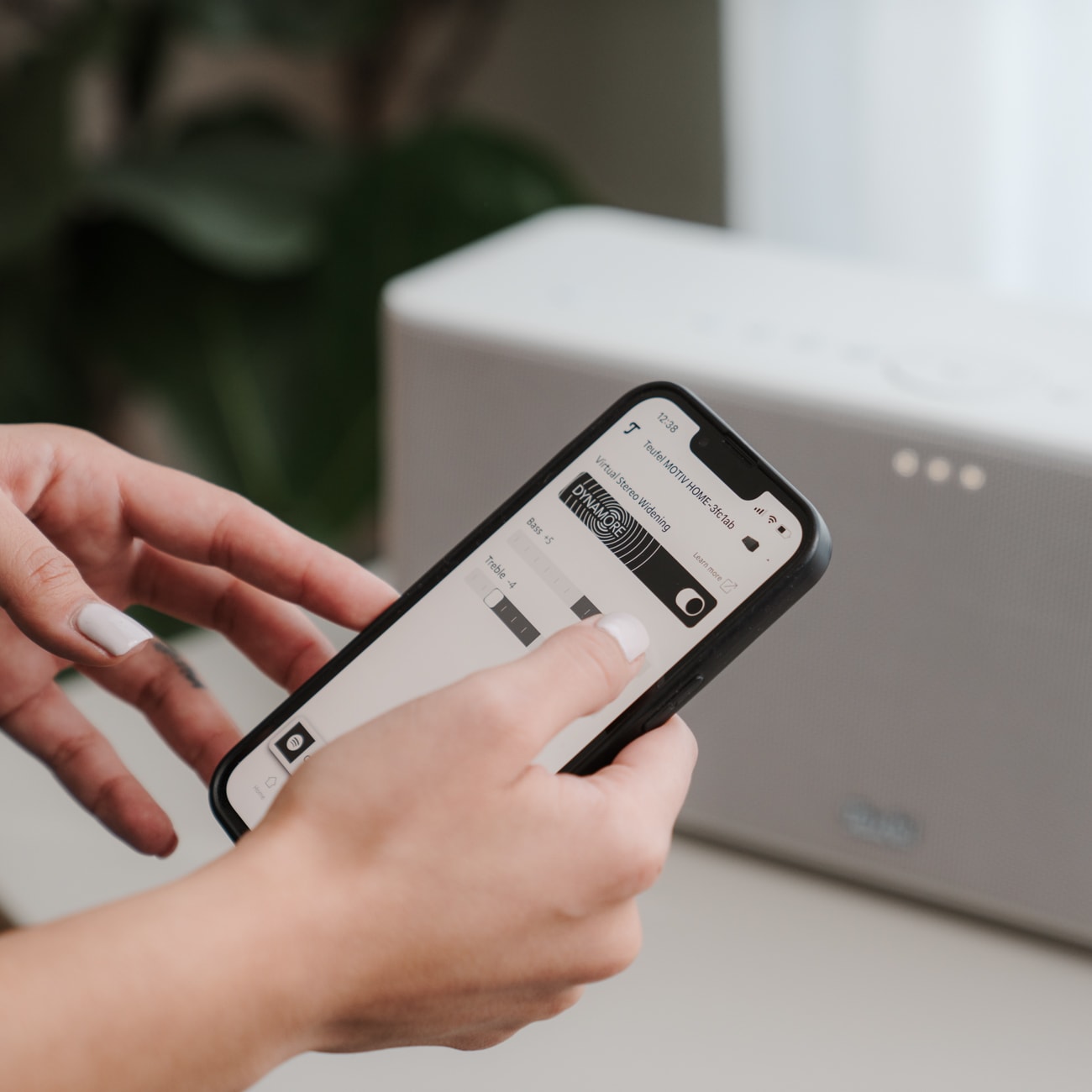 MOTIV® HOME The portable premium streaming system