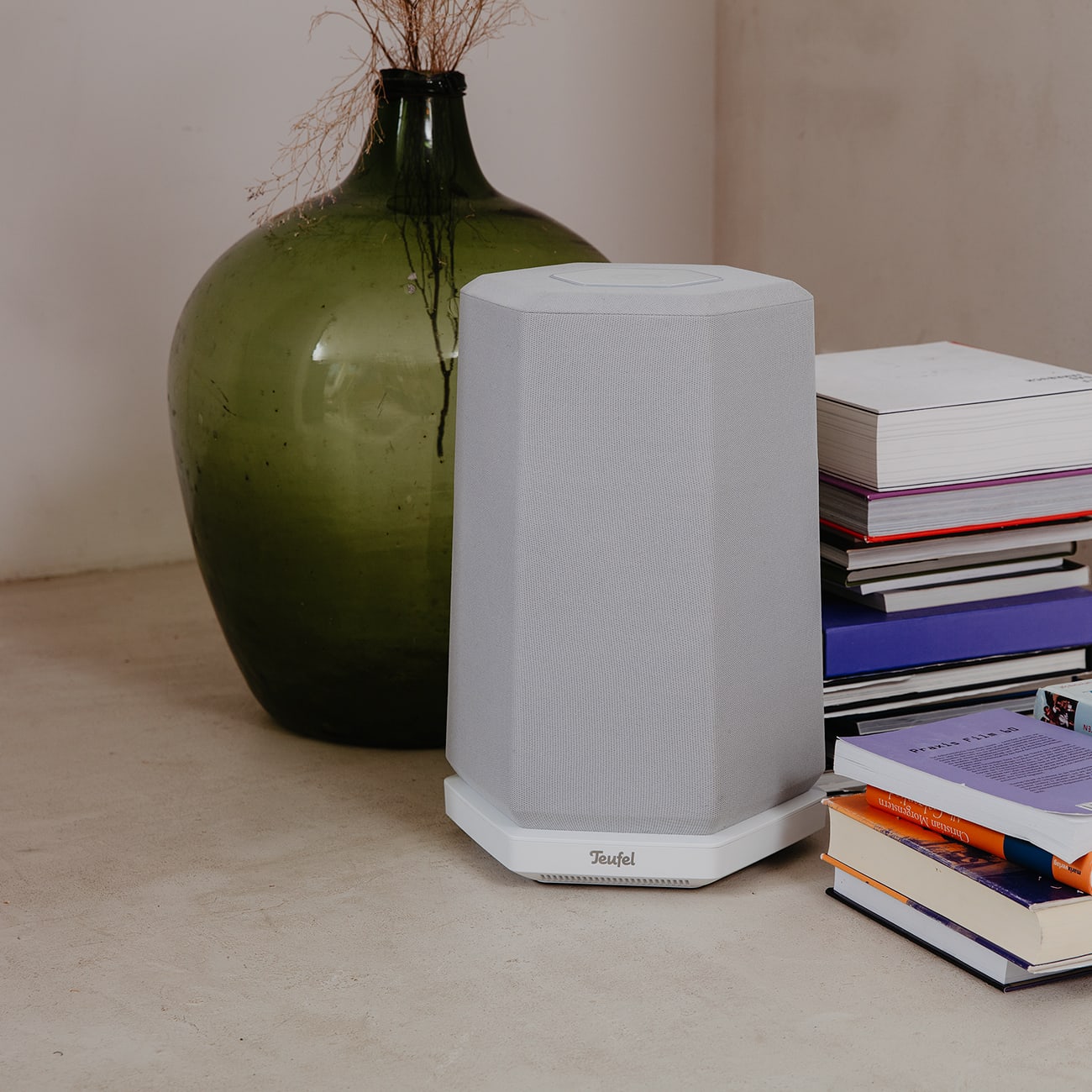 HOLIST M Smart meets sound