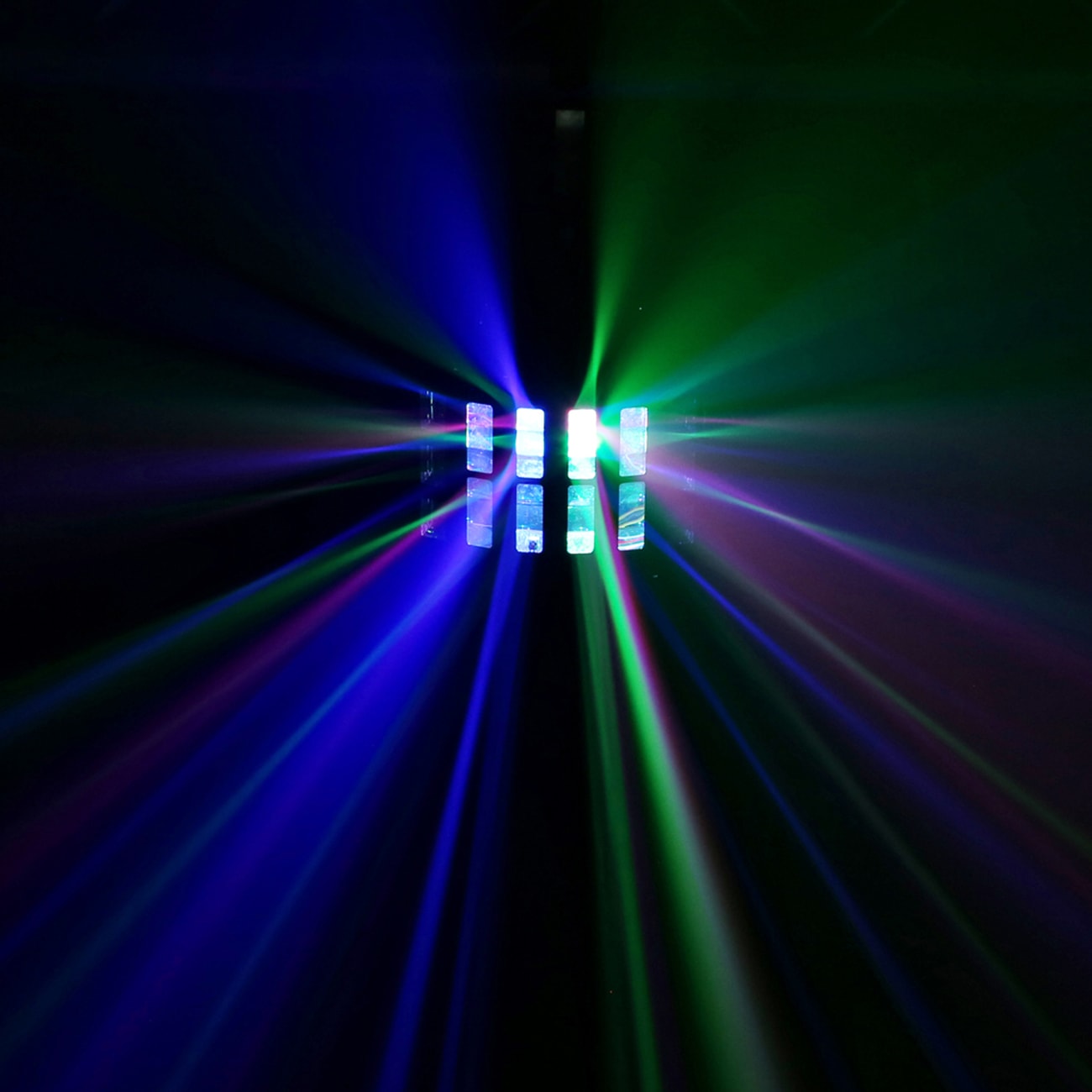 beamZ Magic1 Derby Strobe Put on a big show