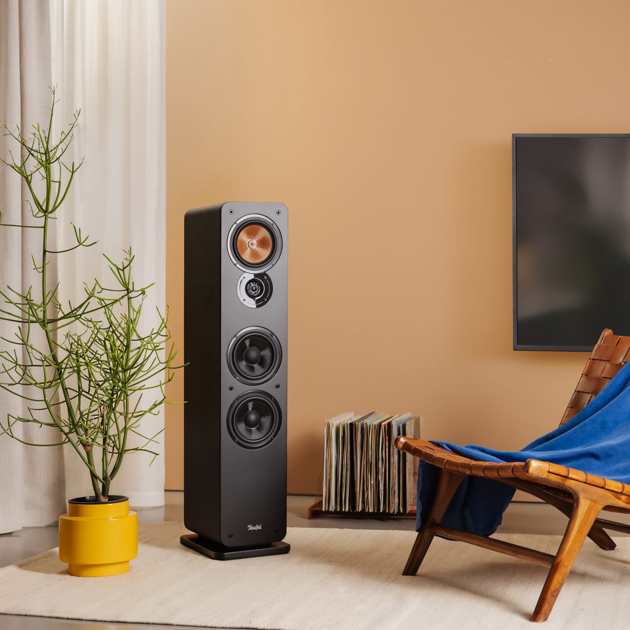 ULTIMA 40 ACTIVE 3 Legendary sound made easy