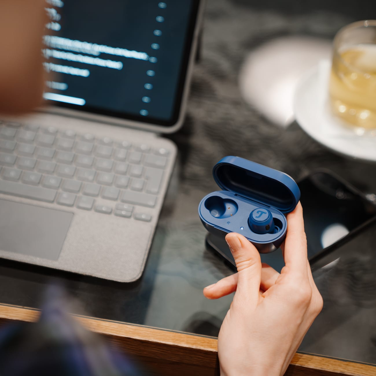 REAL BLUE TWS 3 Keep your sound in focus.