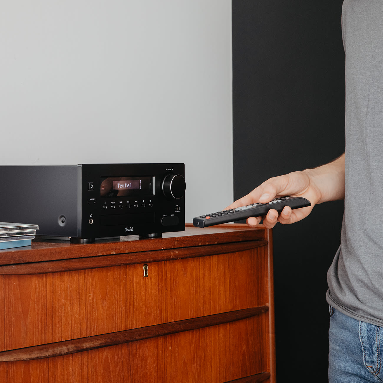 ULTIMA 20 KOMBO 2 + Pro-Ject E1 BT Legendär kompakt