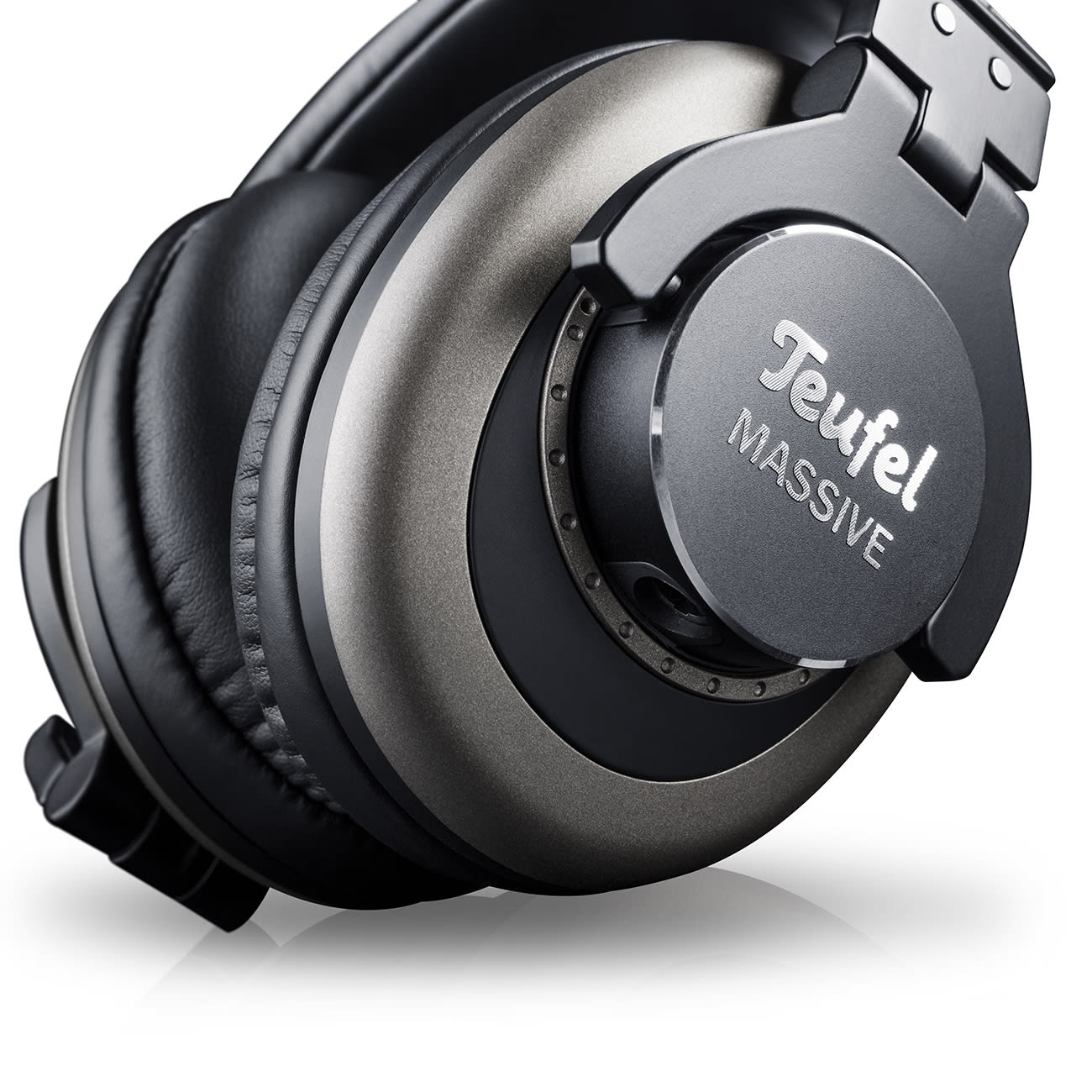 Teufel MASSIVE Feel the bass