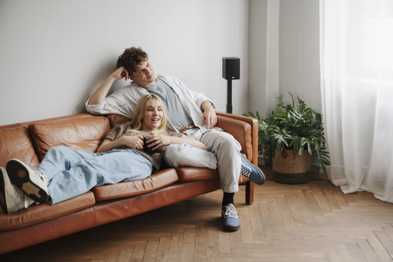 CINEBAR 11 Surround for Dolby Atmos 4.1 Set Your gateway to 3D sound