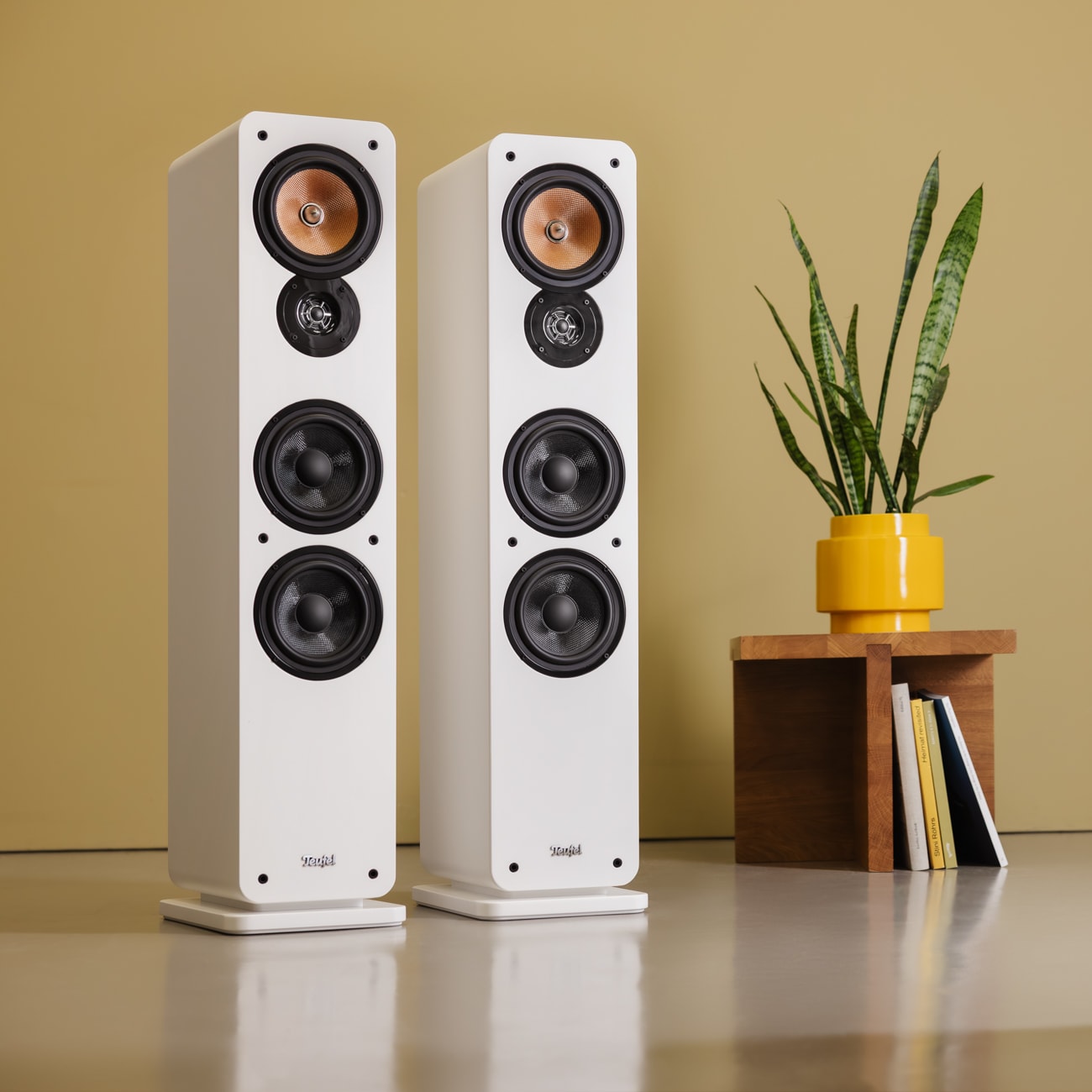 ULTIMA 40 The next evolution in legendary sound