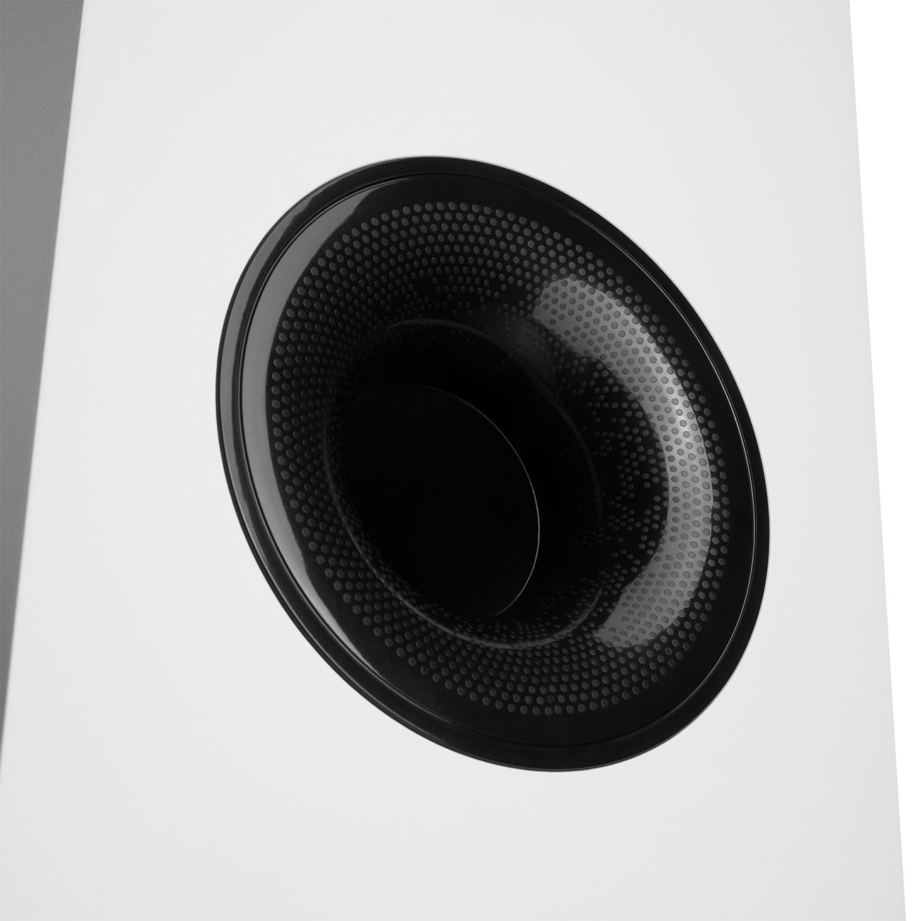 ULTIMA 40 ACTIVE 3 Legendary sound made easy