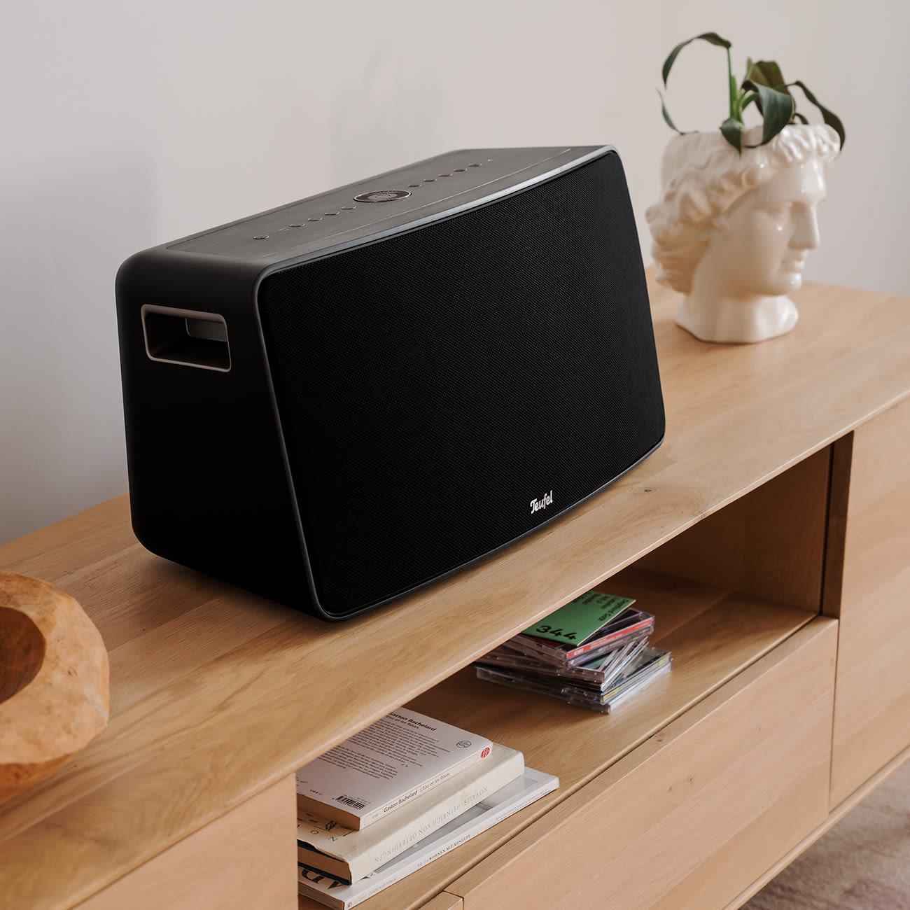 MOTIV® XL More than a speaker – it's a whole orchestra