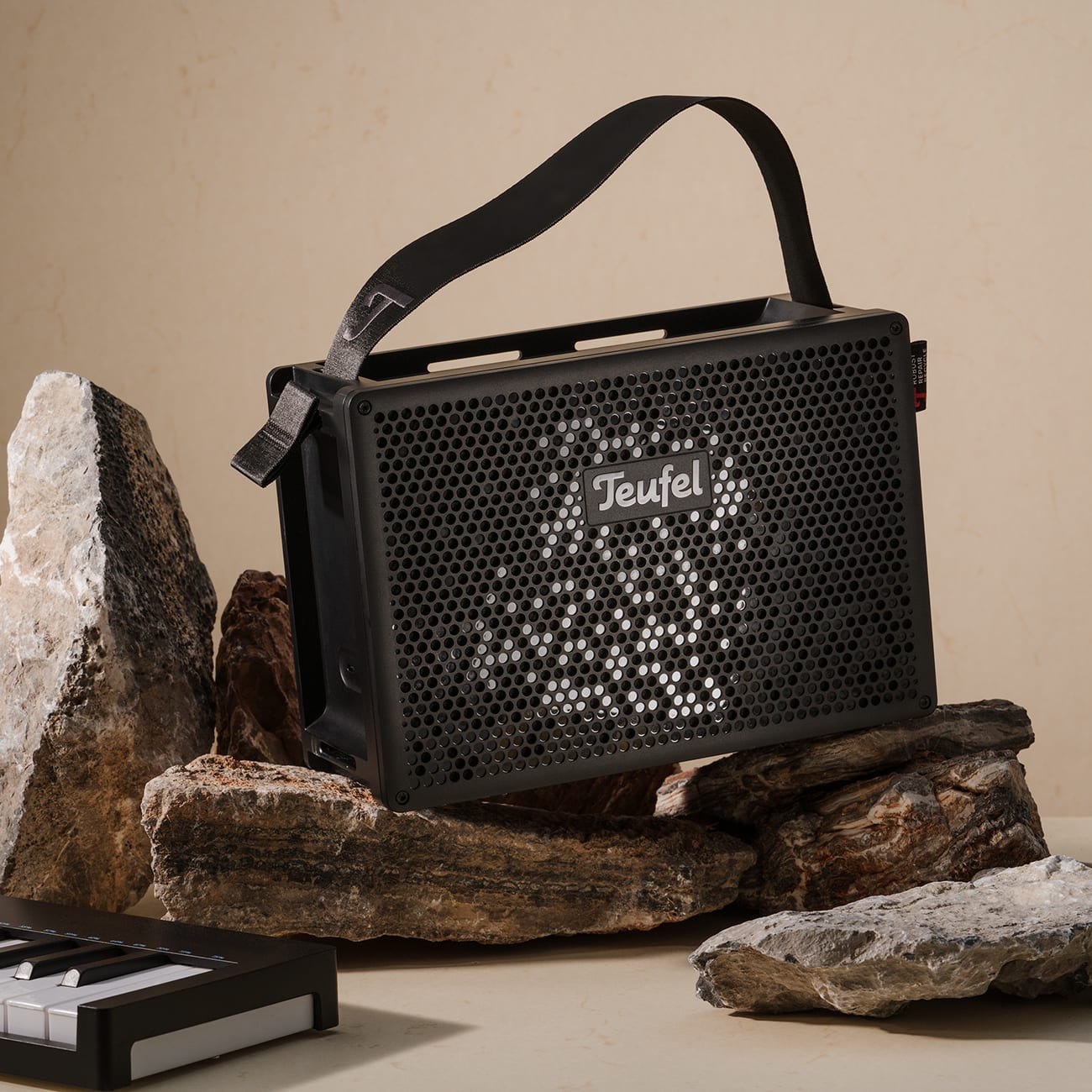 MYND A new generation of speaker