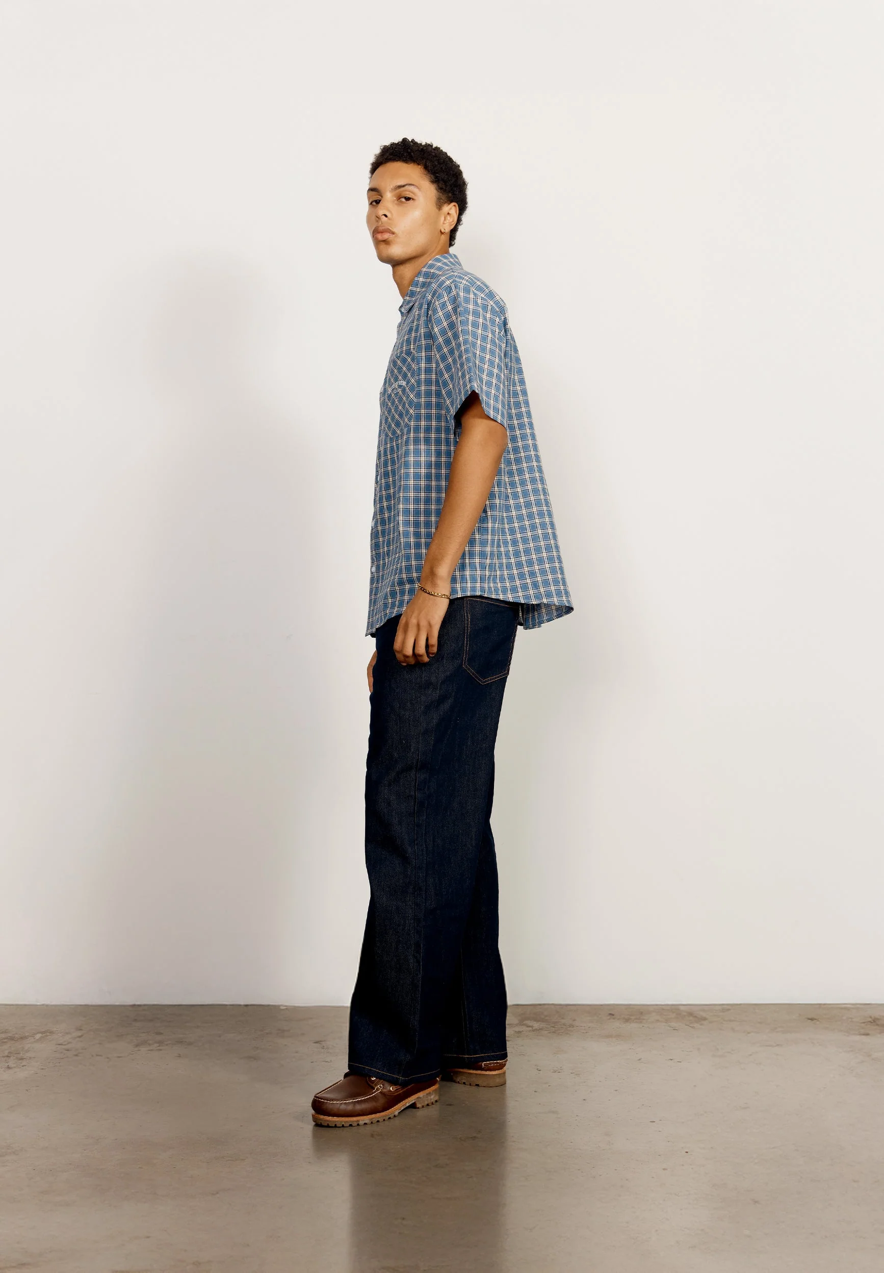 GRANDAD CHECK BUTTON DOWN