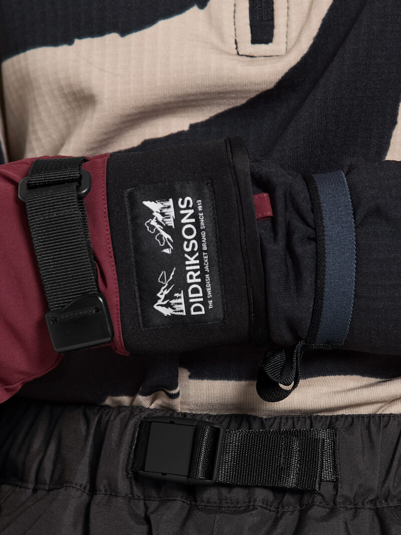 Lovas Five Finger Glove