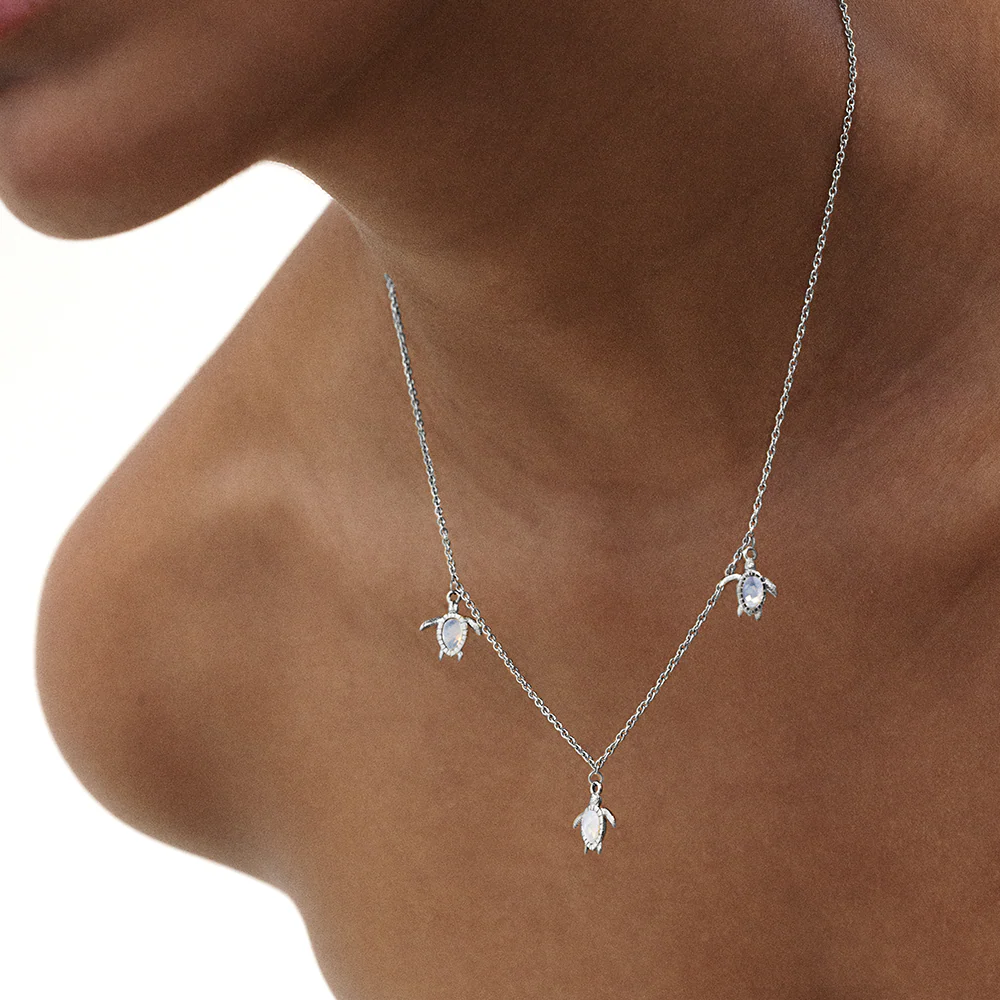 Turtle Necklace White Breeze Silver