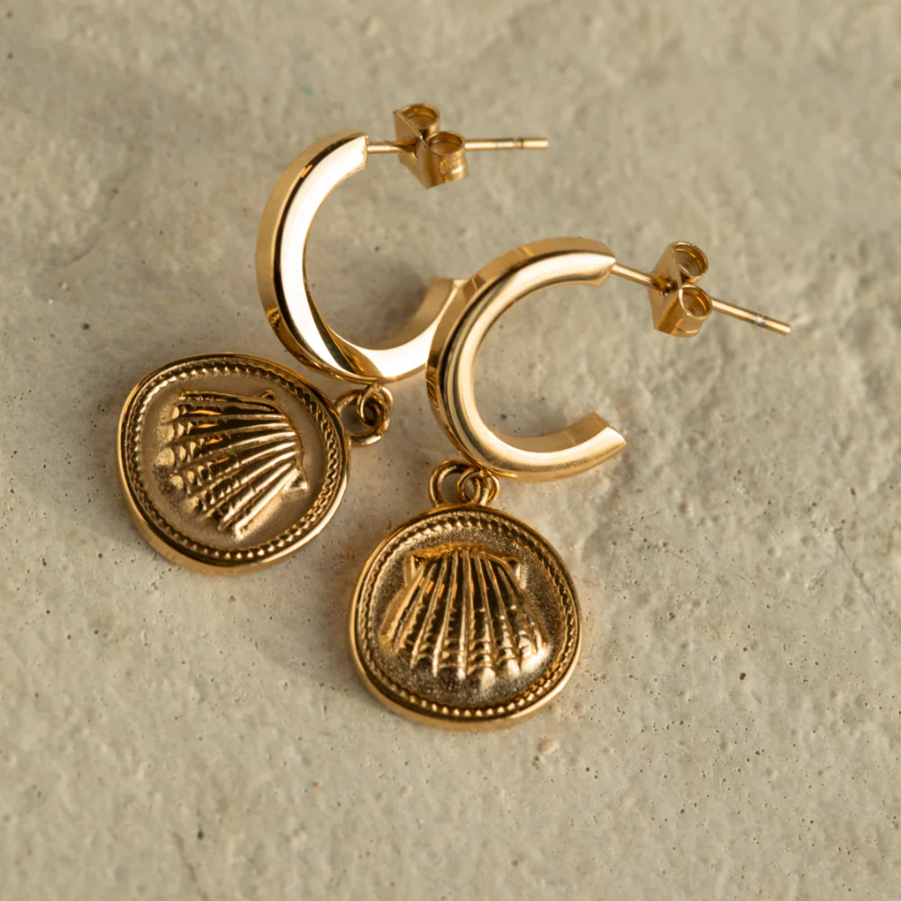 Scallop Coin Earring Gold
