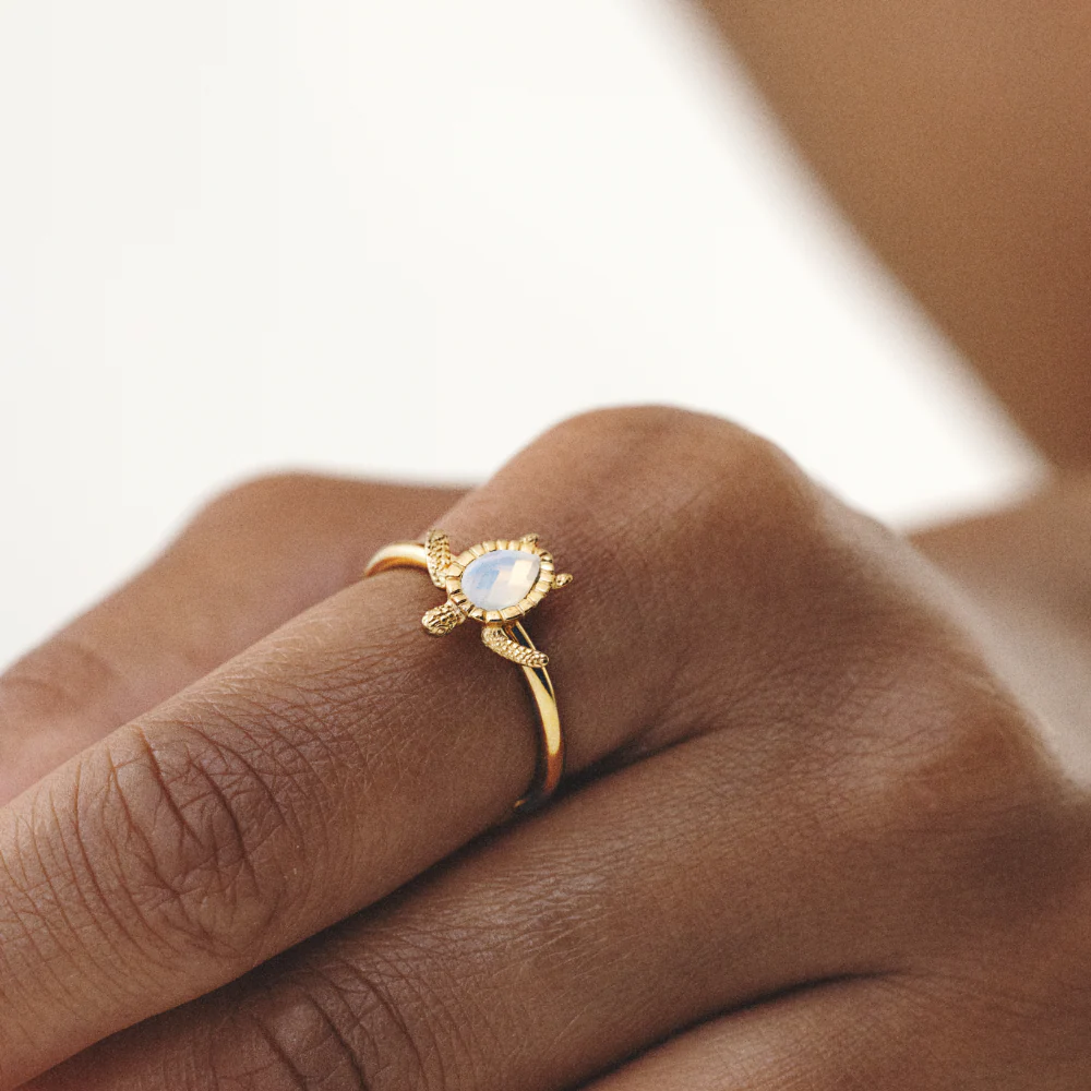 Turtle Ring White Breeze Gold