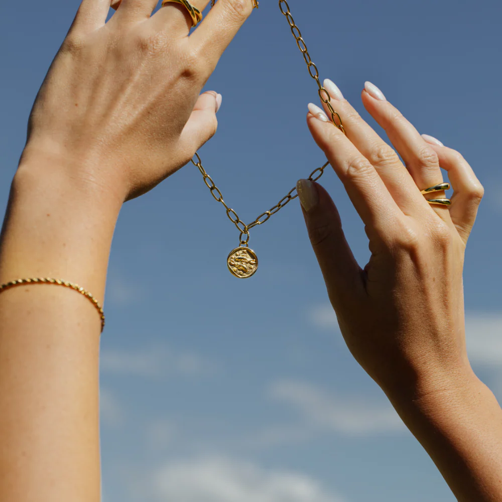 Pisces Charm Gold