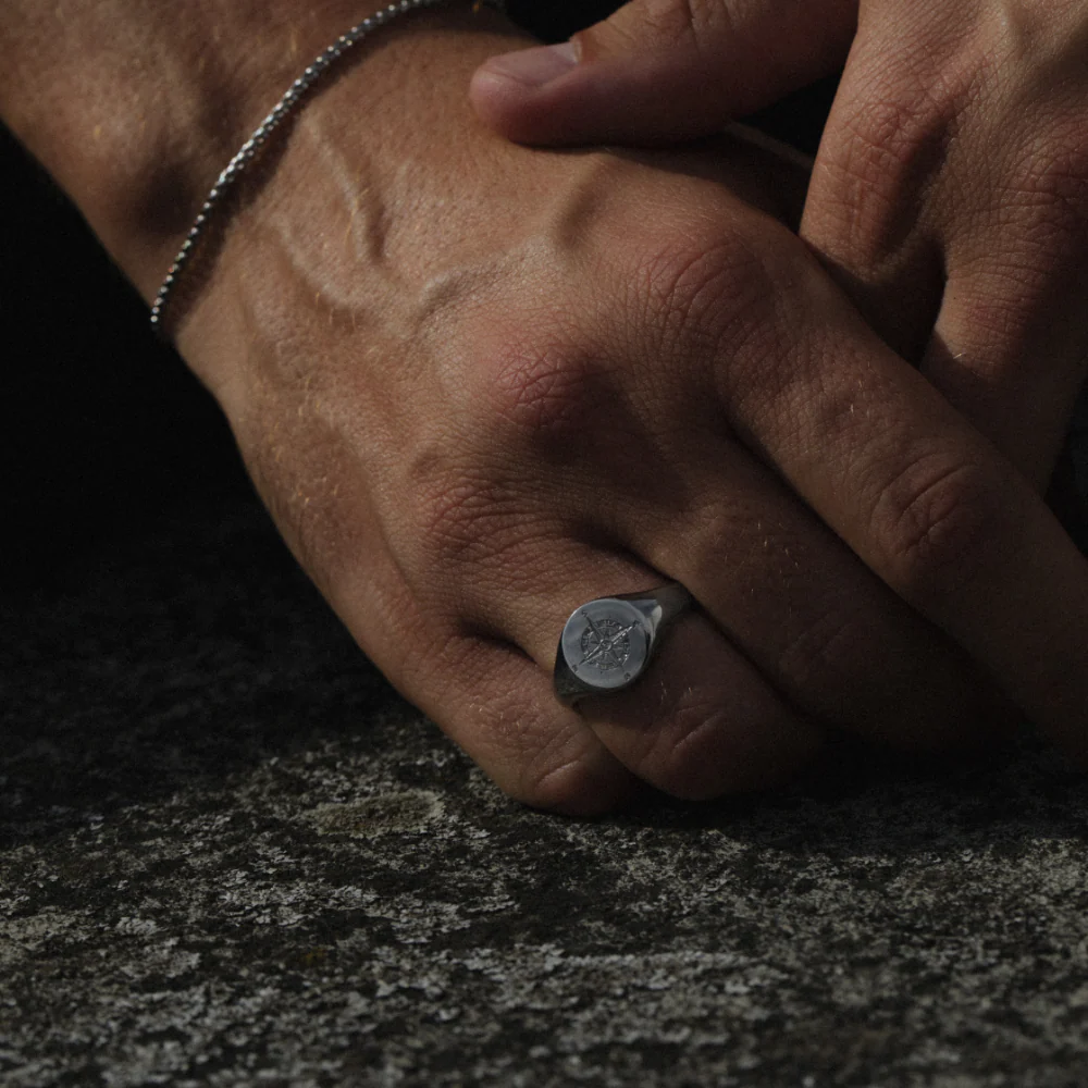 Men's Signet ring wind rose silver