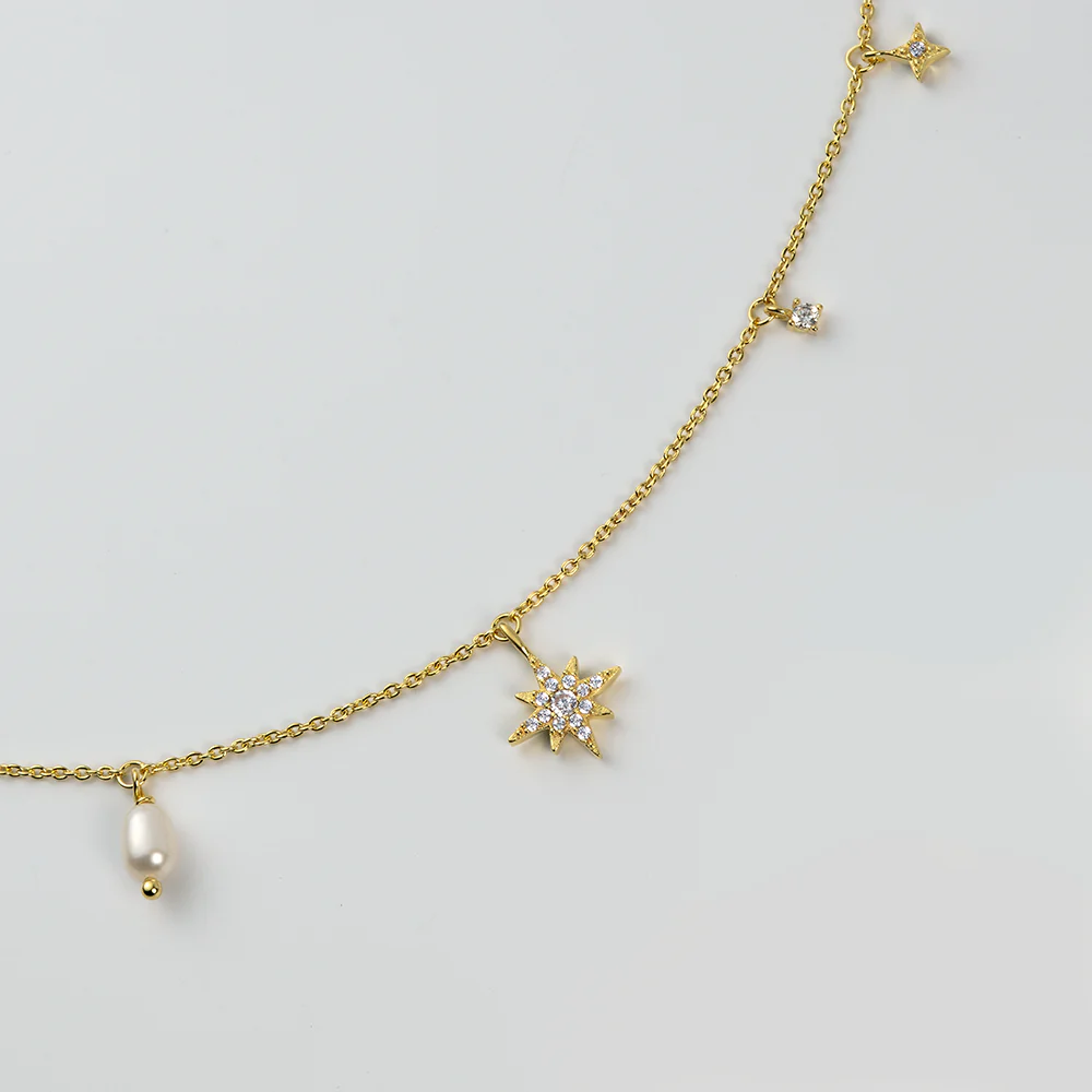 Windrose Celestial Necklace Gold