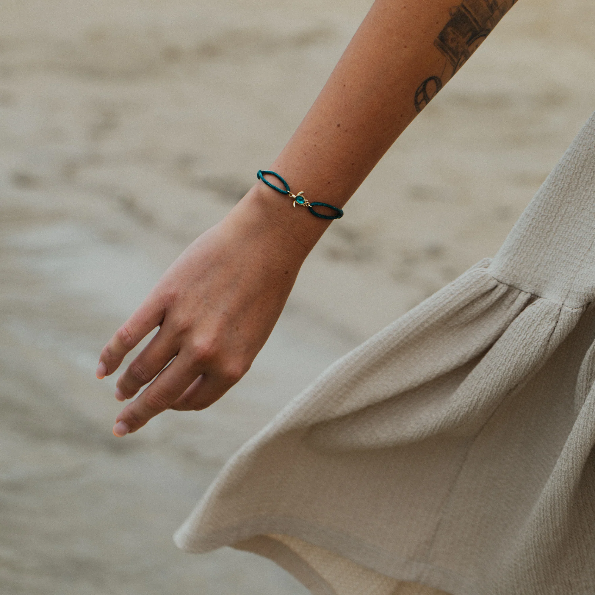 Turtle Bracelet Aquamarine Gold