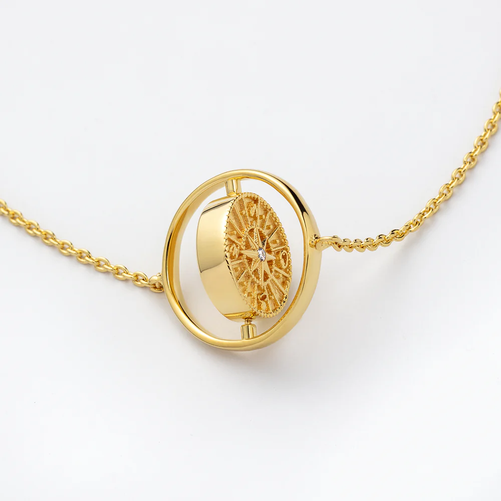 Windrose Twister Bracelet Gold