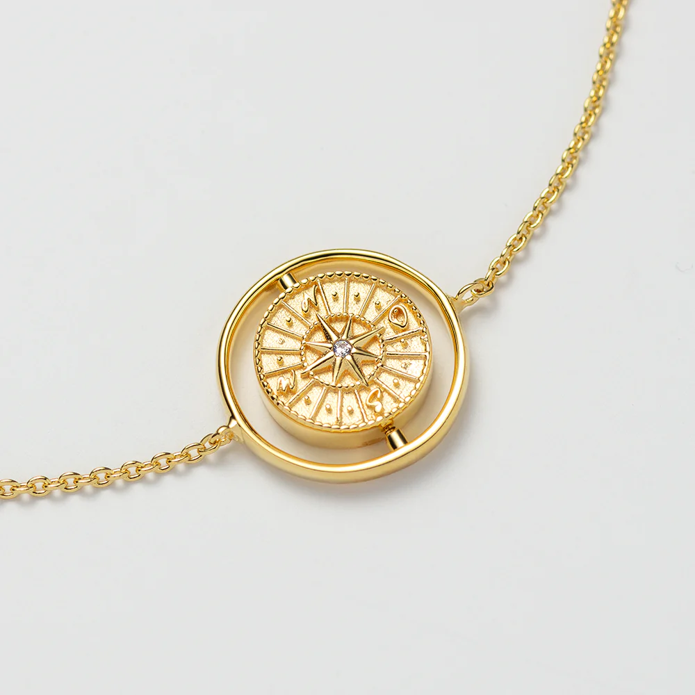 Windrose Twister Bracelet Gold