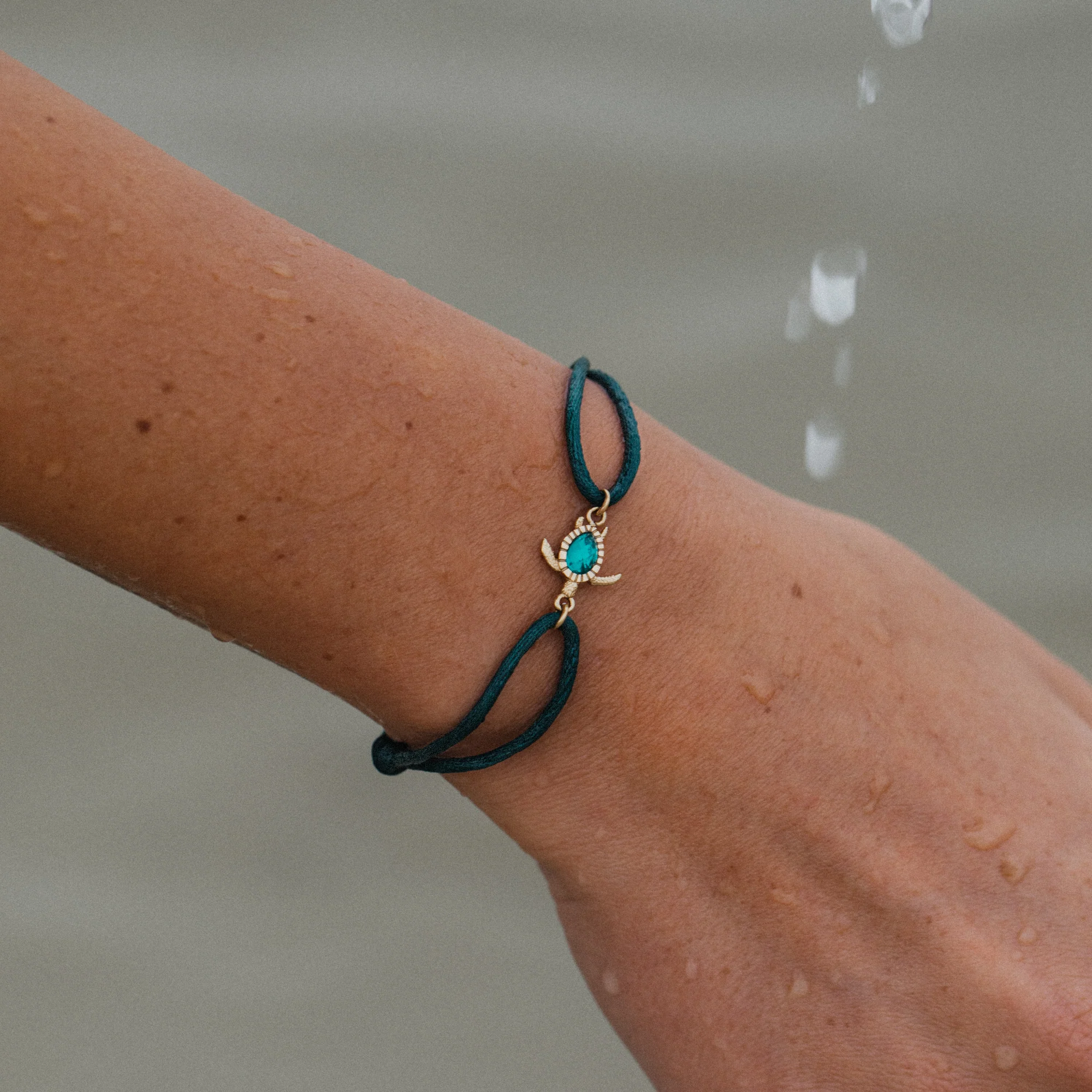 Turtle Bracelet Aquamarine Gold