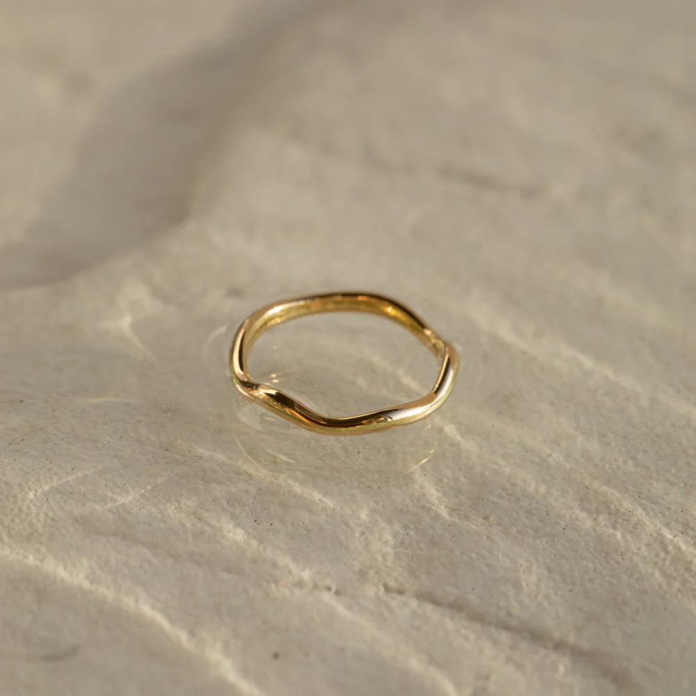 Waves Mono Ring Gold