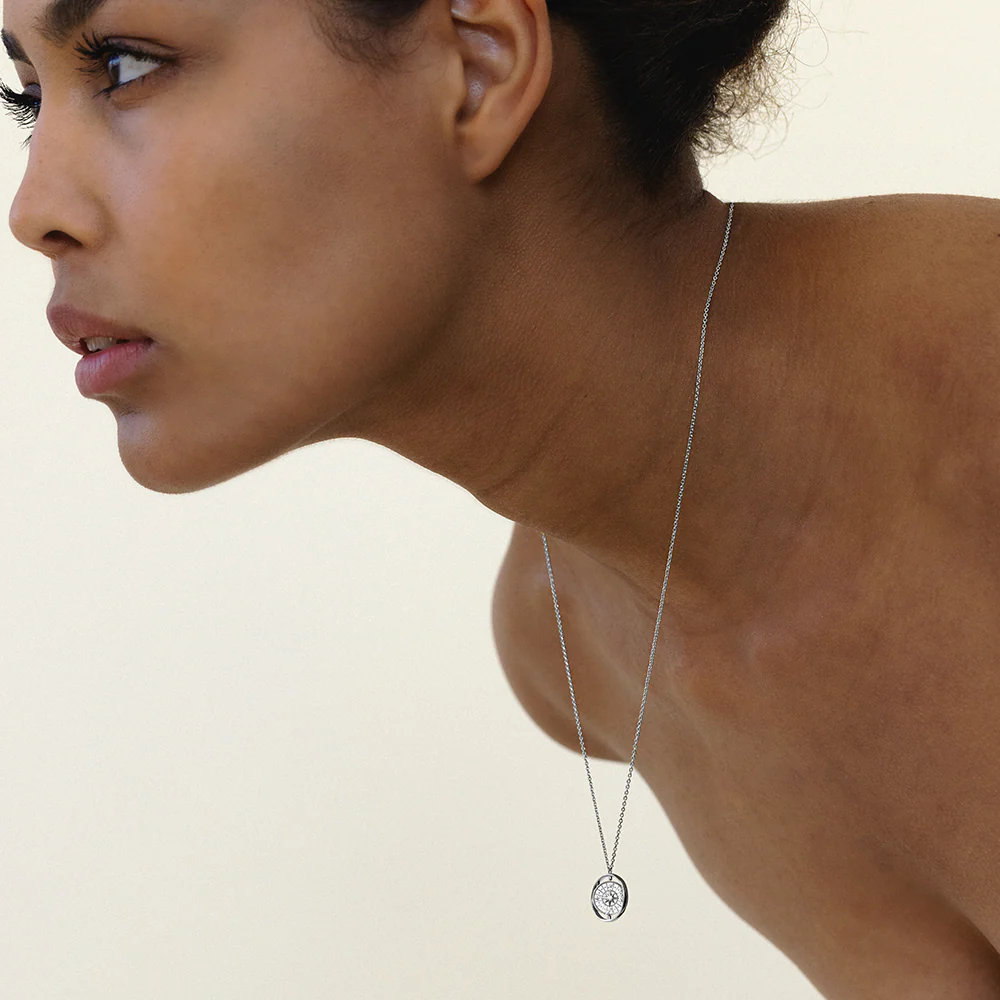 Windrose Twister Necklace Silver