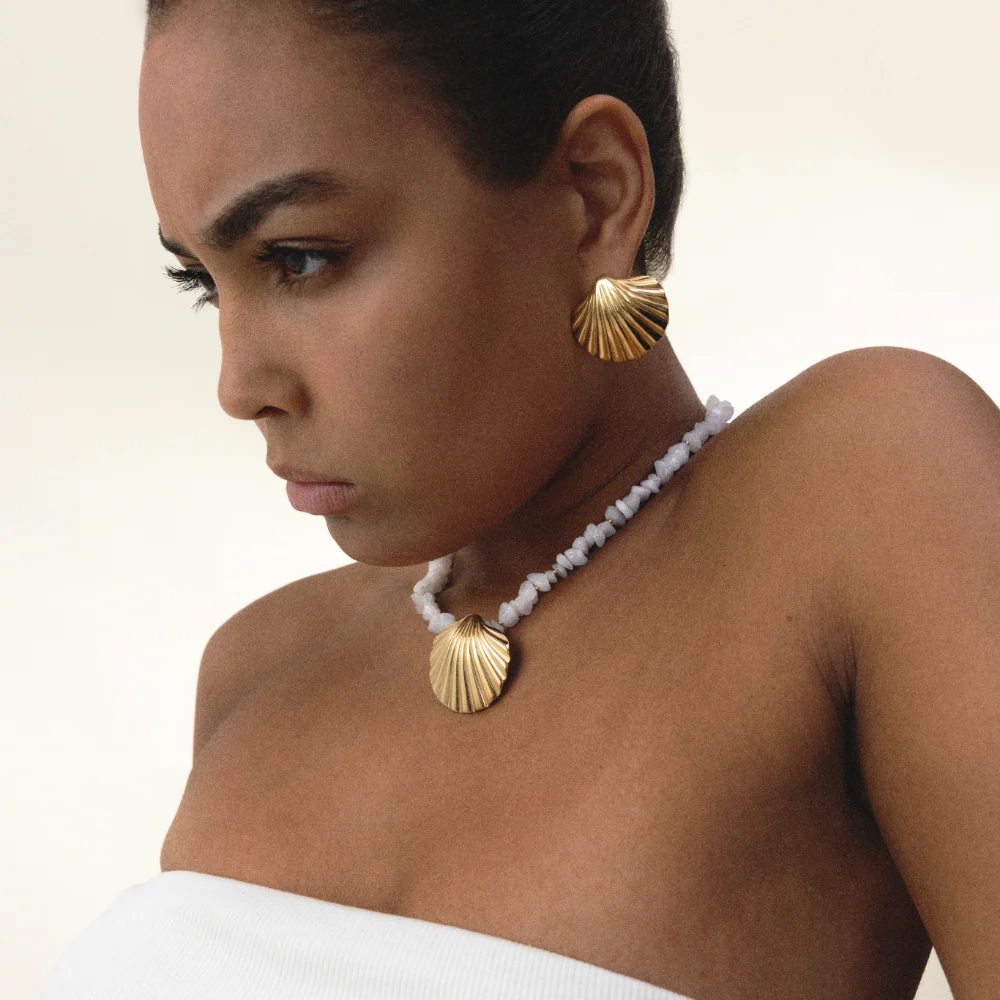 Scallop Big Necklace Gold