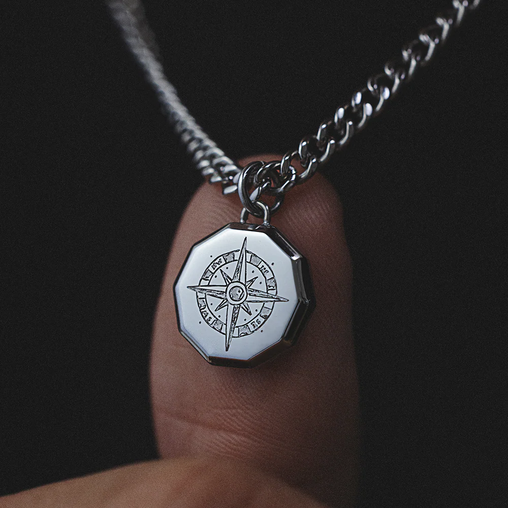 Men's Windrose III Necklace Silver