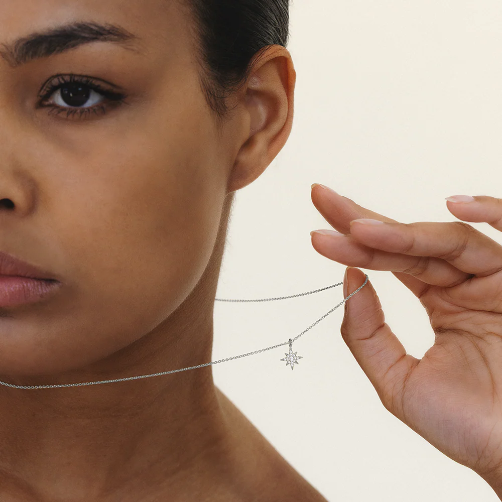 Windrose Mono Necklace Silver