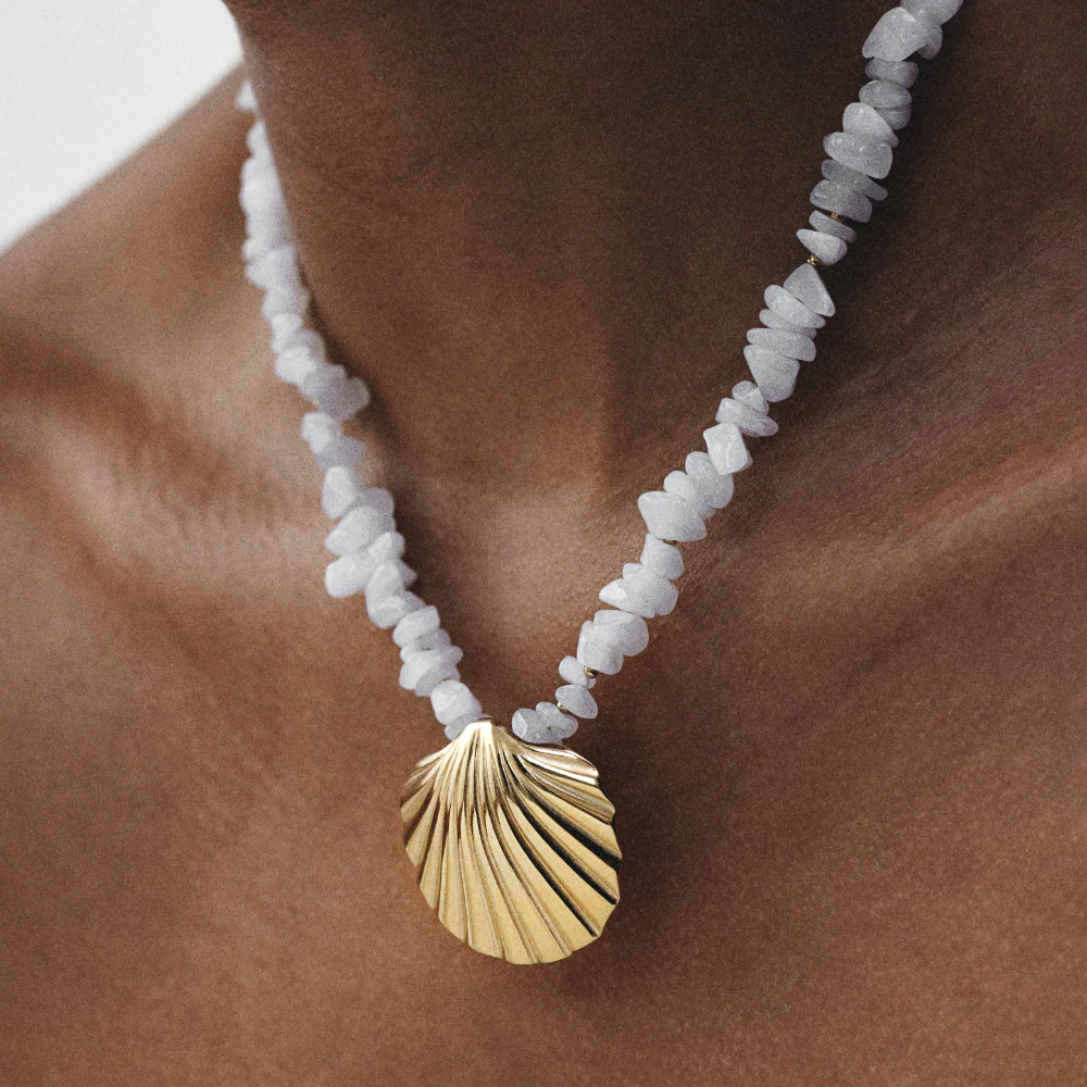 Scallop Big Necklace Gold