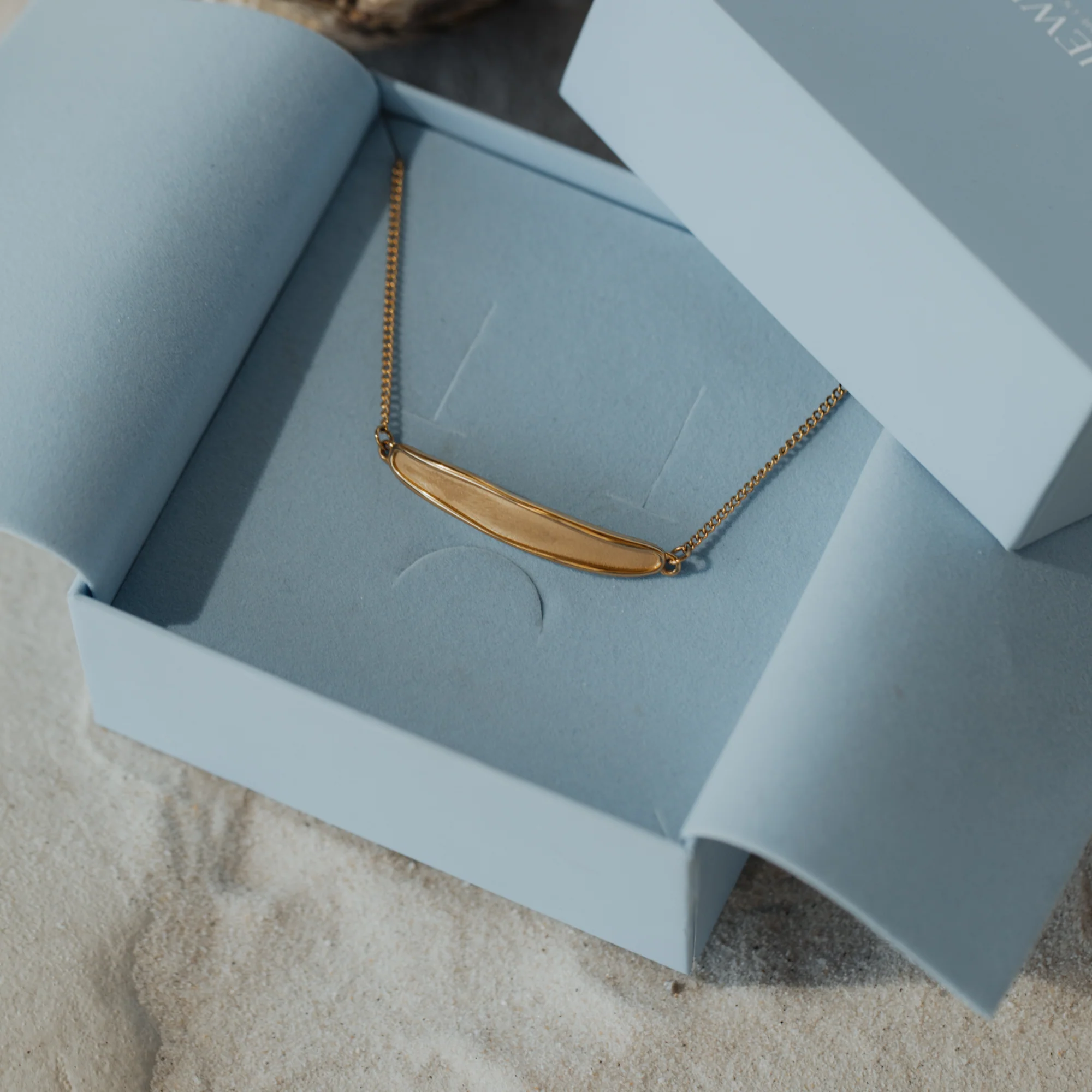 Engravable Plate Bracelet Gold