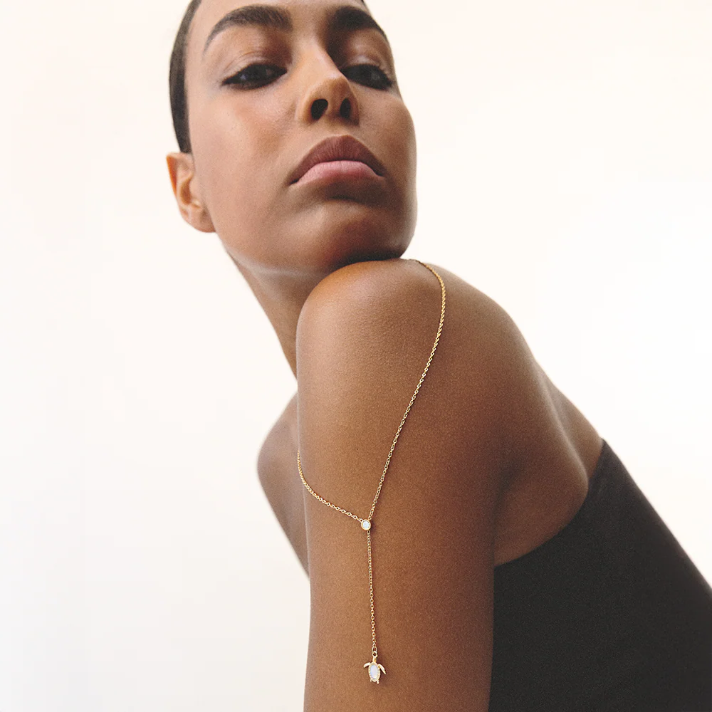 Turtle Y Necklace White Breeze Gold